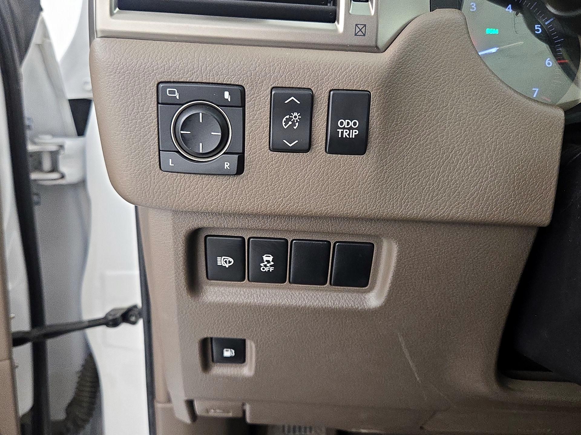 Thumbnail: 2019 Lexus GX - 13