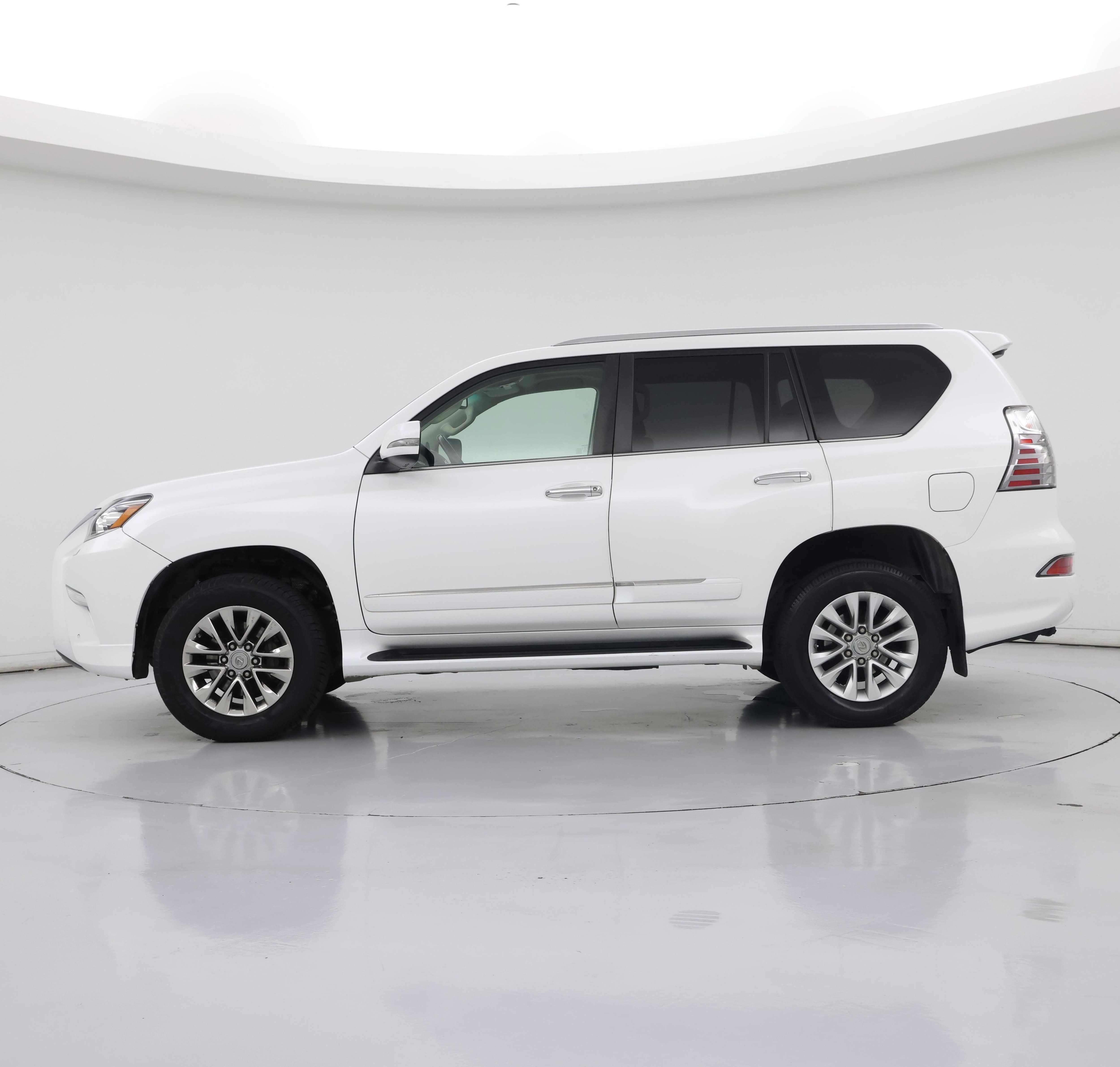 Thumbnail: 2019 Lexus GX - 3