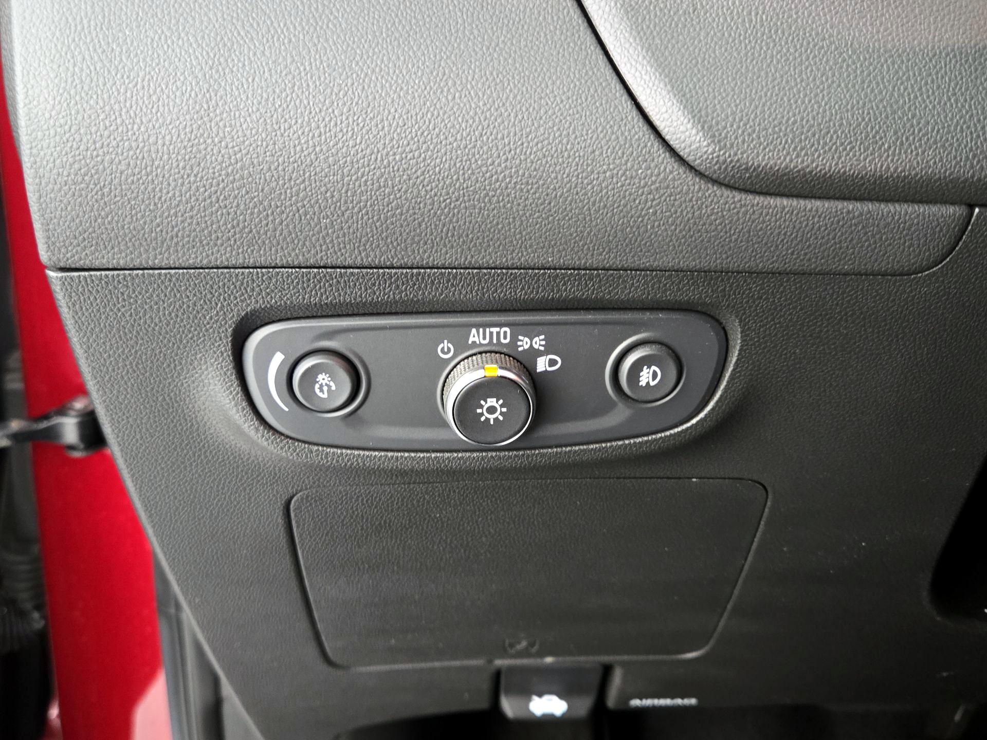 Thumbnail: 2022 Buick Encore GX - 13