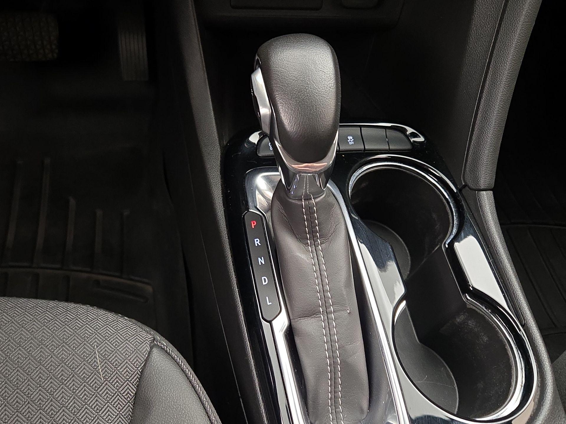 Thumbnail: 2022 Buick Encore GX - 17