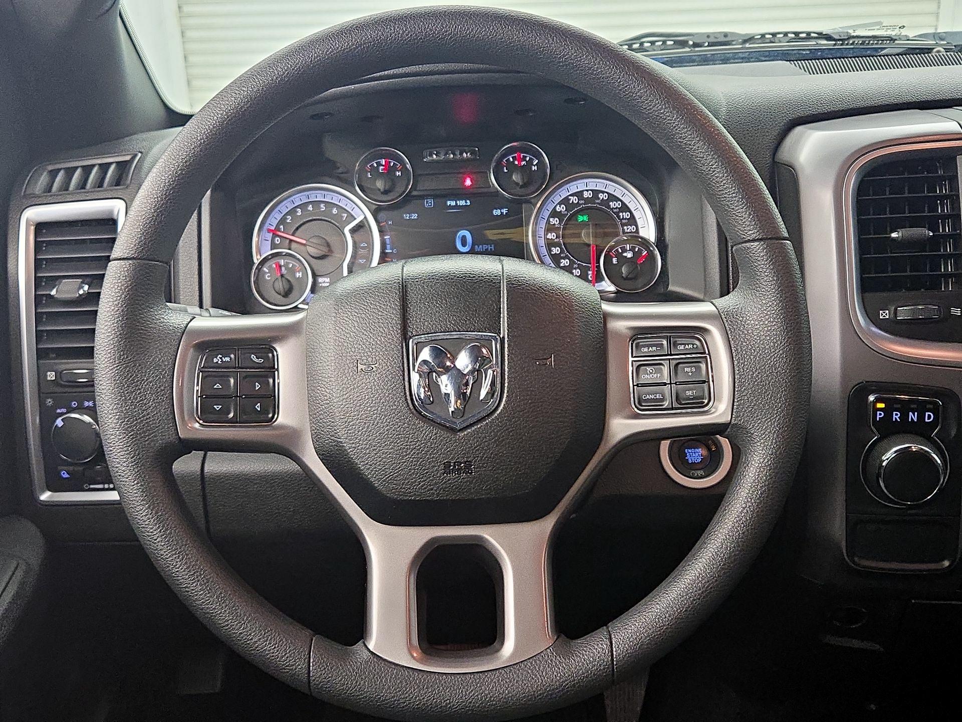 Thumbnail: 2022 RAM 1500 Classic - 10