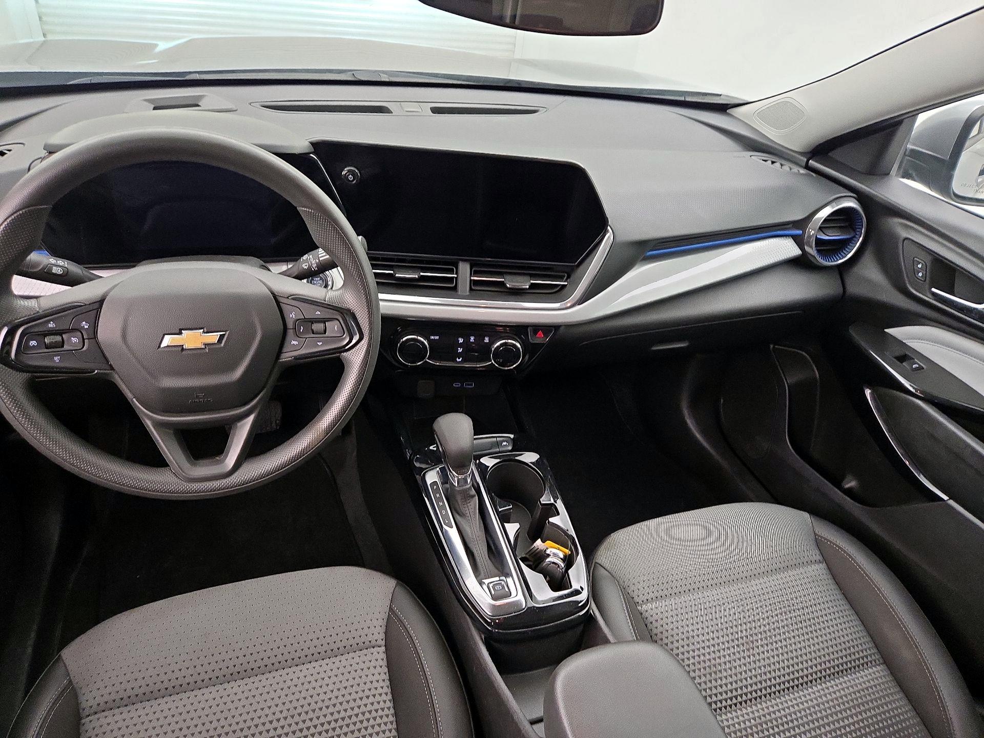 Thumbnail: 2024 Chevrolet Trax - 9
