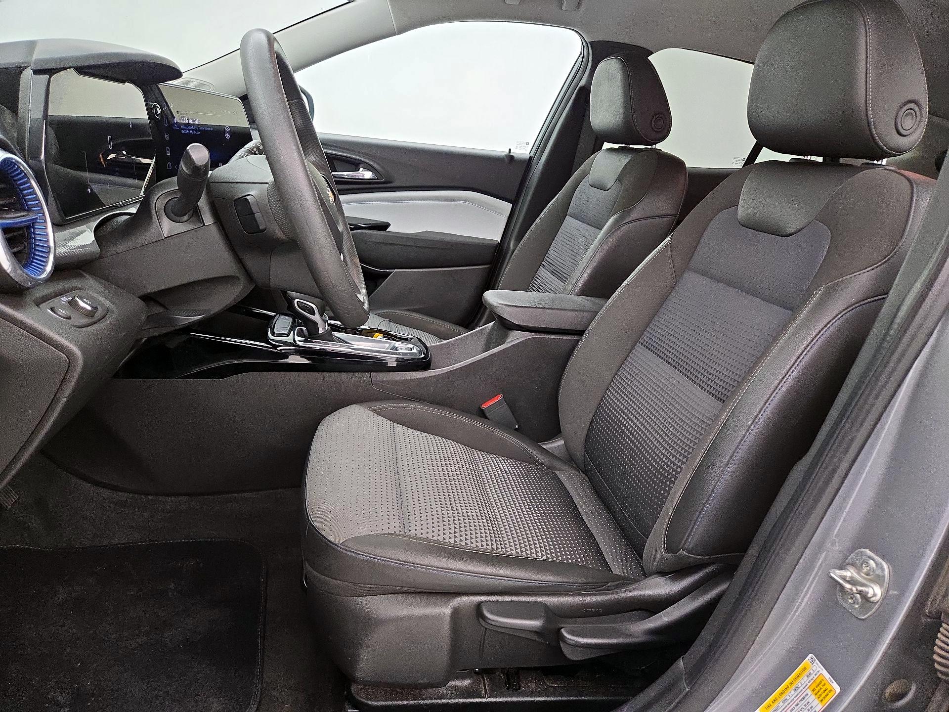 Thumbnail: 2024 Chevrolet Trax - 11
