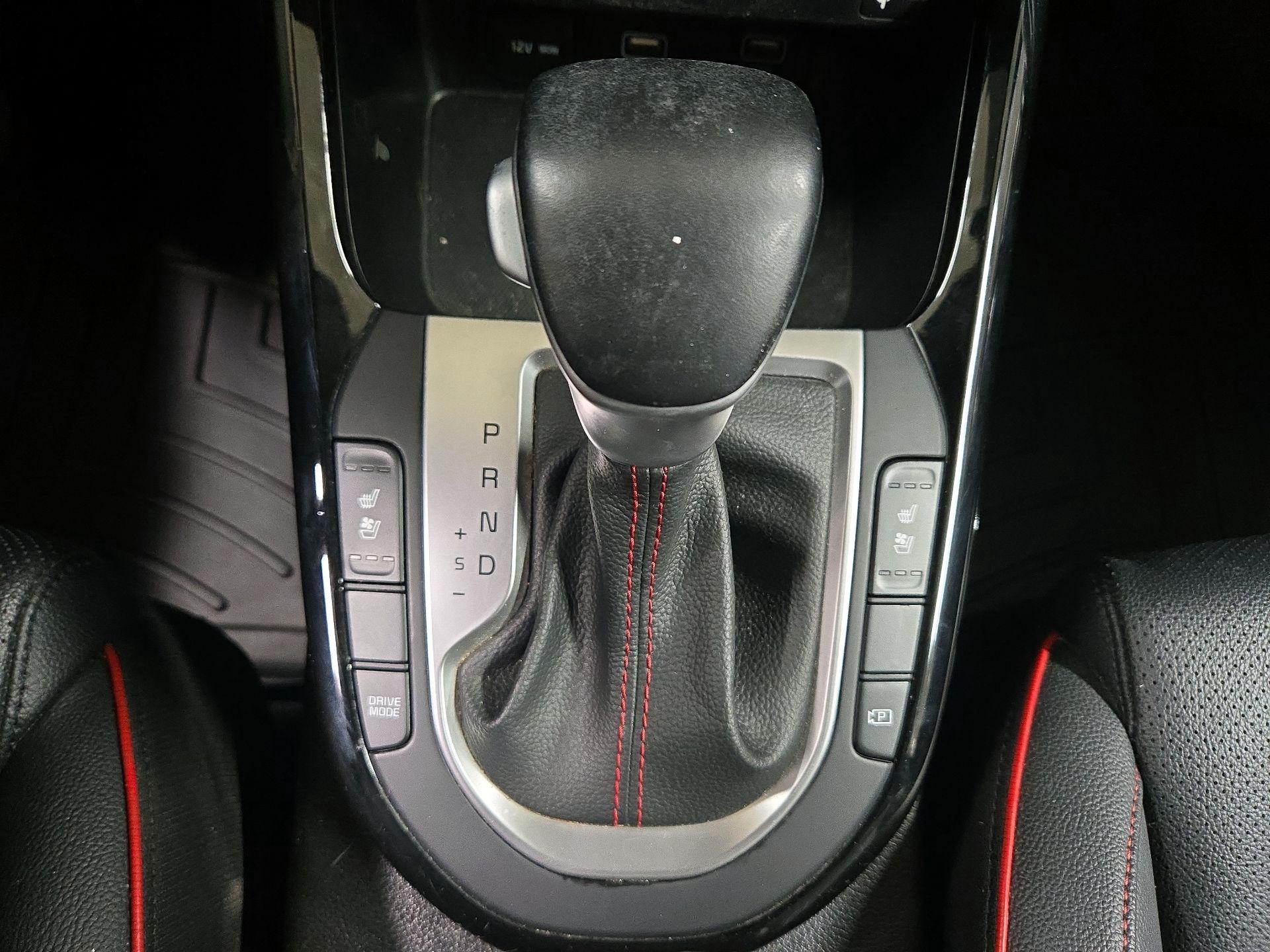 Thumbnail: 2023 Kia Forte - 17