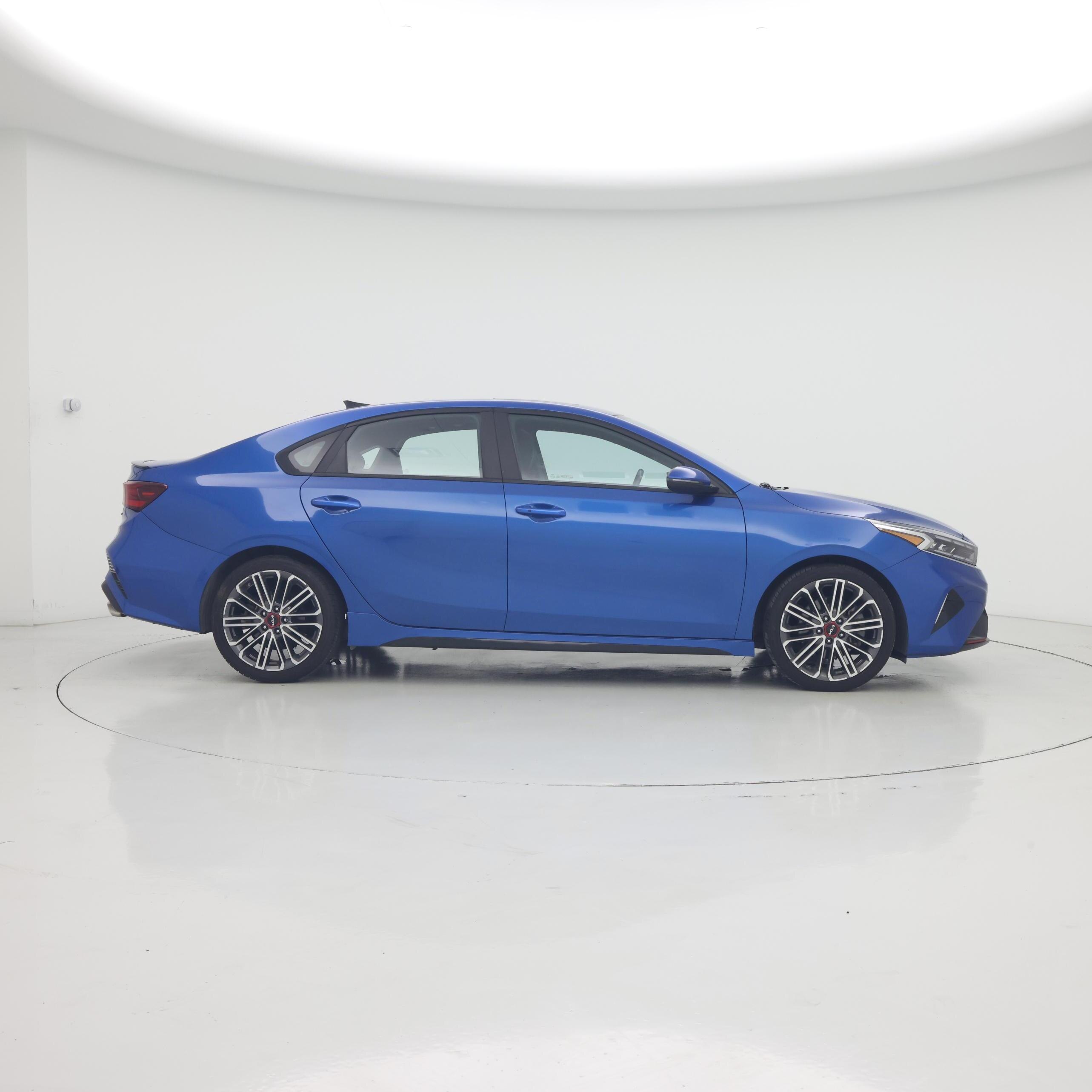 Thumbnail: 2023 Kia Forte - 7