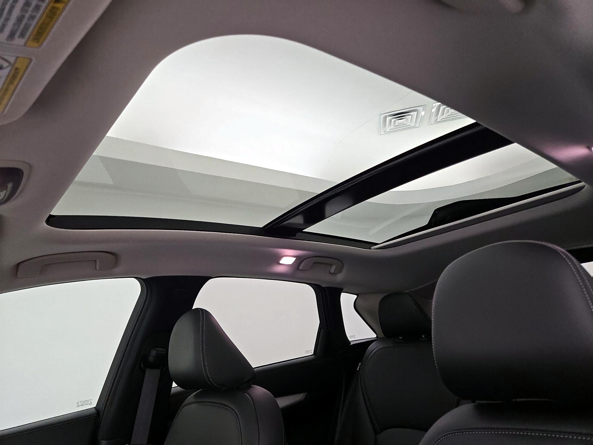 Thumbnail: 2021 INFINITI QX50 - 20