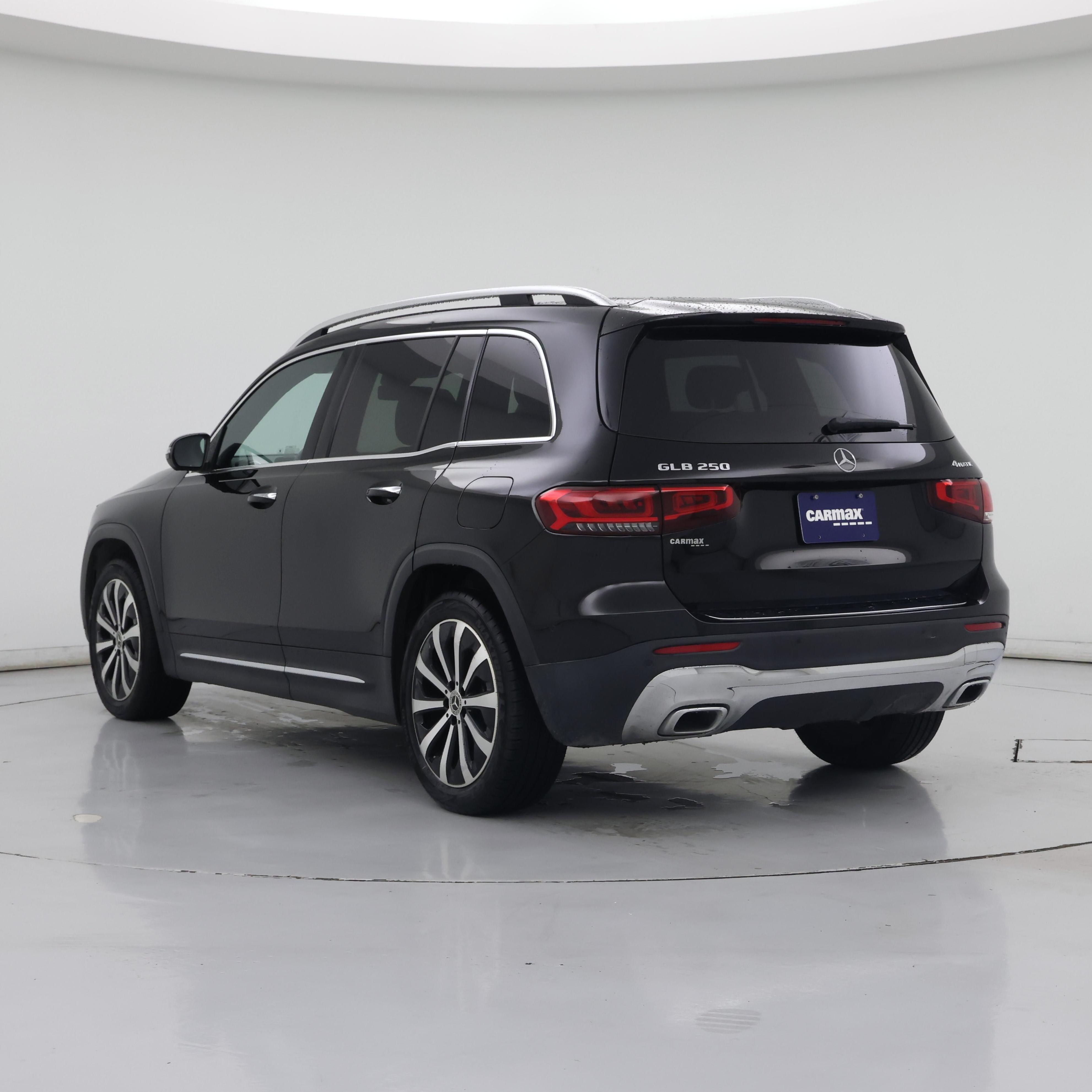 Thumbnail: 2022 Mercedes-Benz GLB - 2