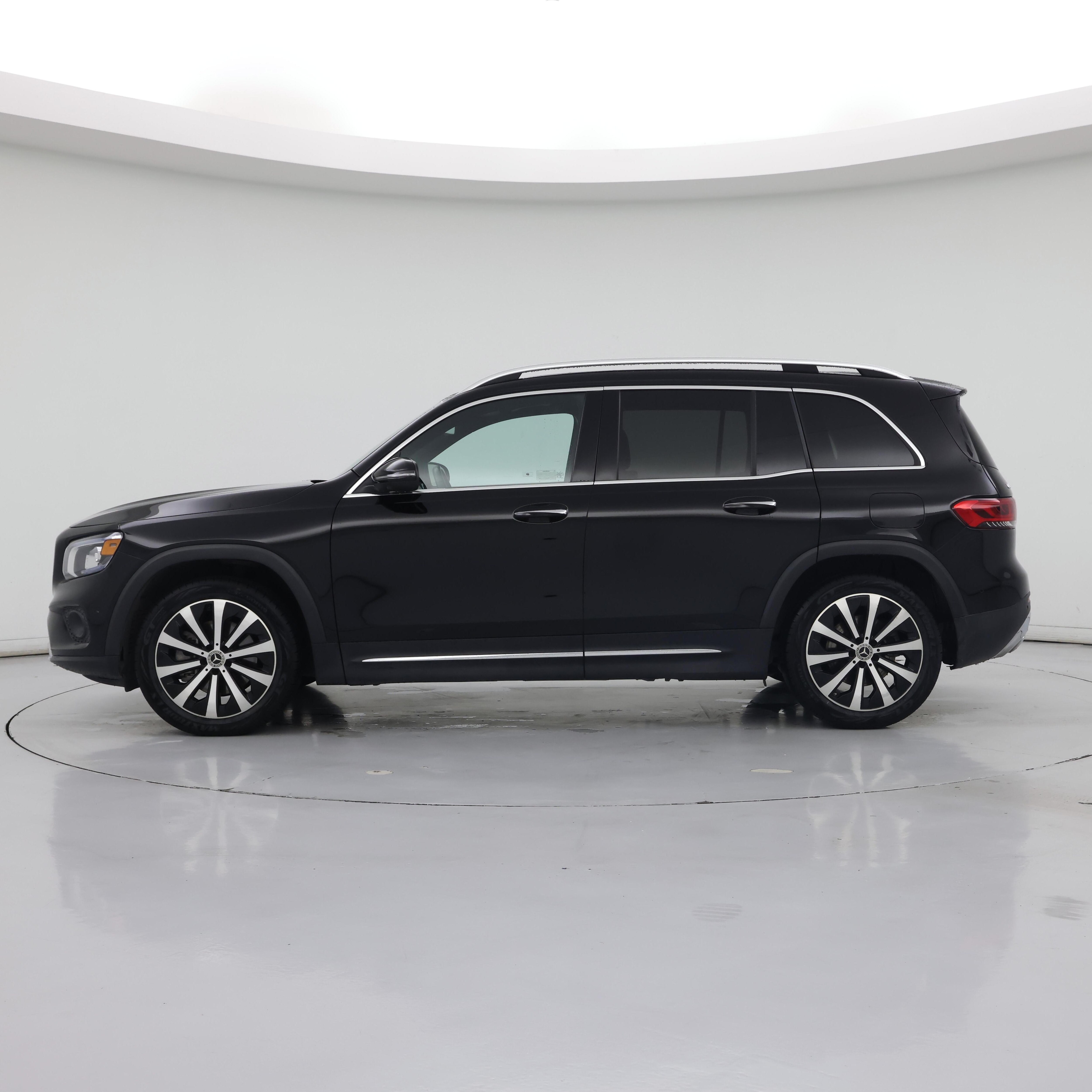 Thumbnail: 2022 Mercedes-Benz GLB - 3
