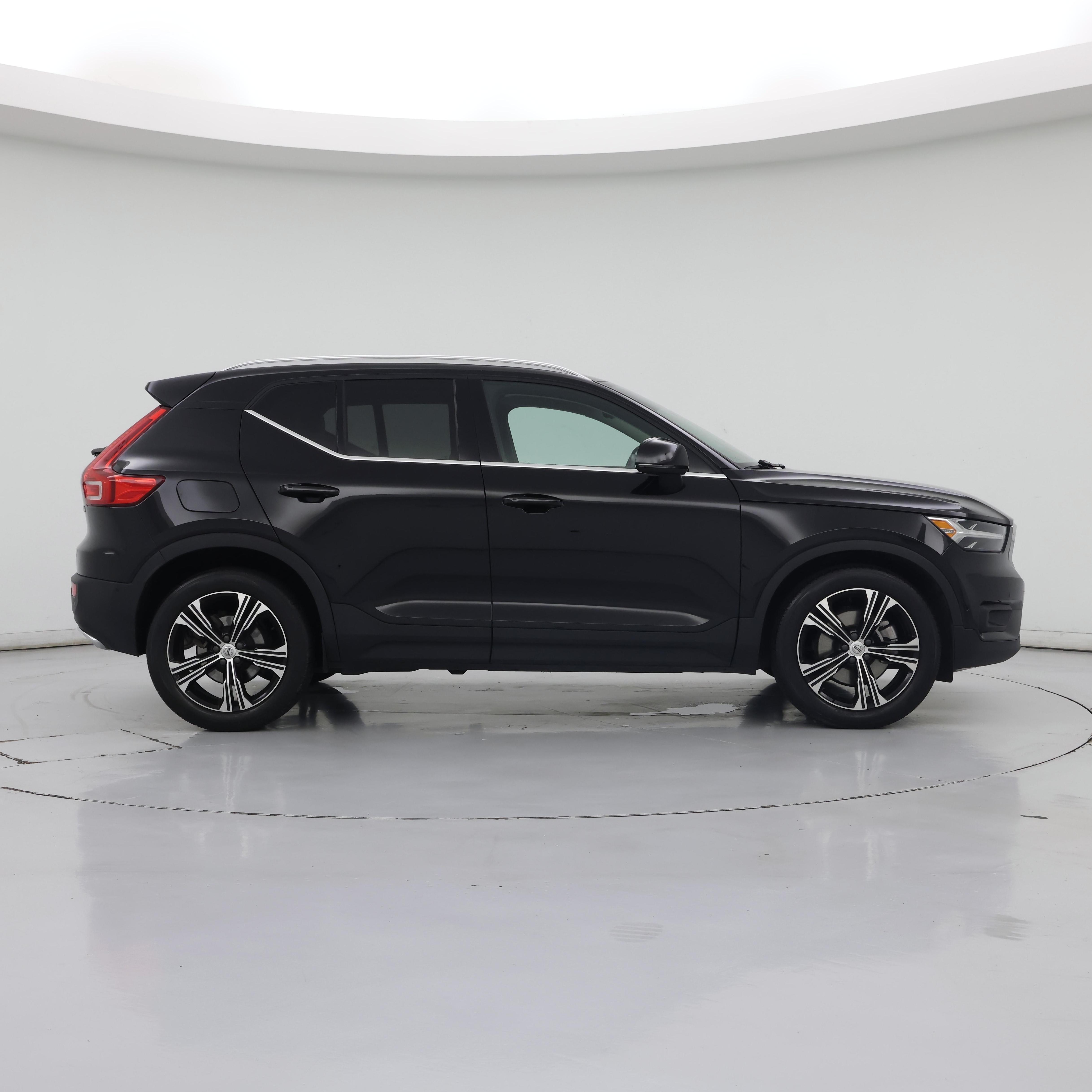Thumbnail: 2019 Volvo XC40 - 7