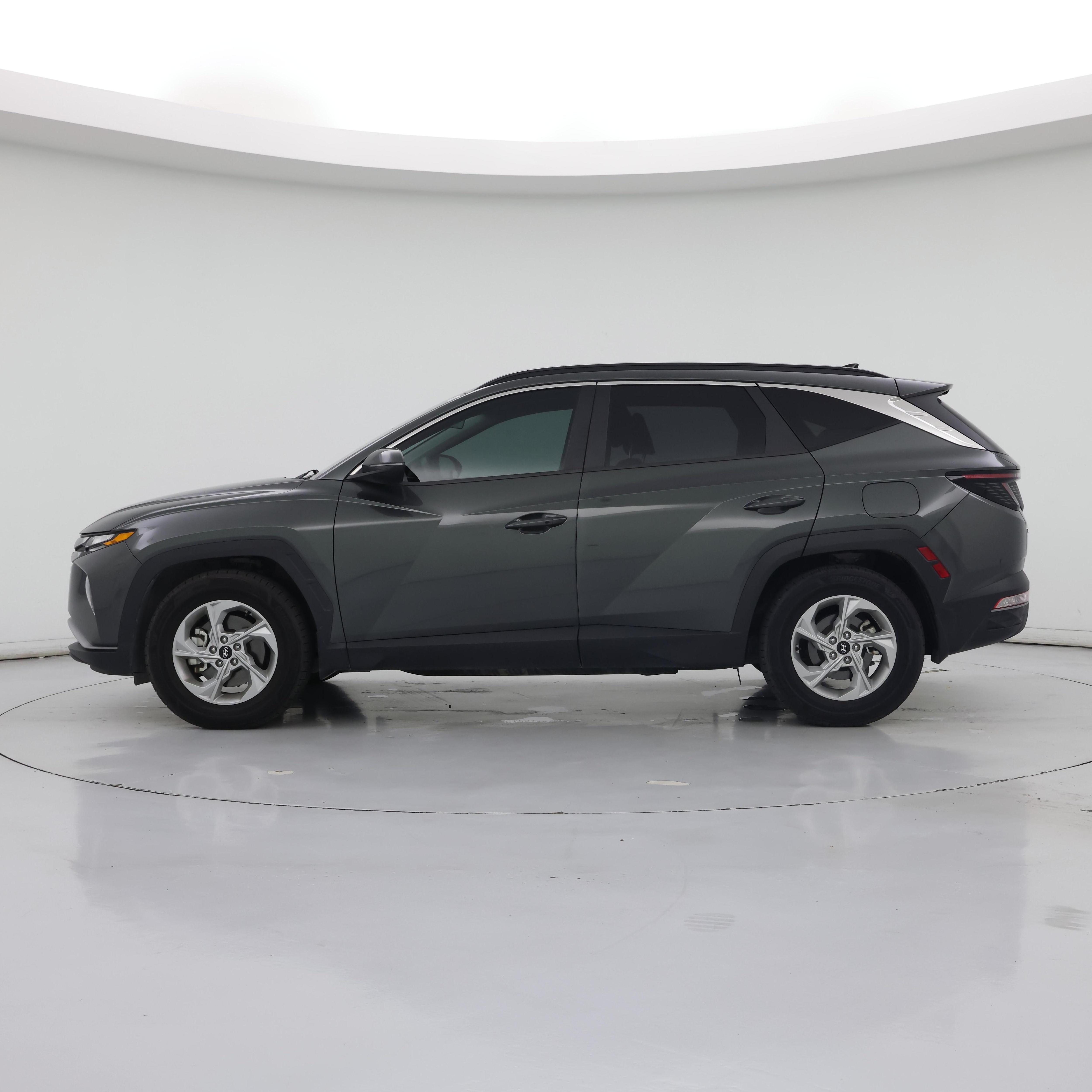 Thumbnail: 2022 Hyundai Tucson - 3