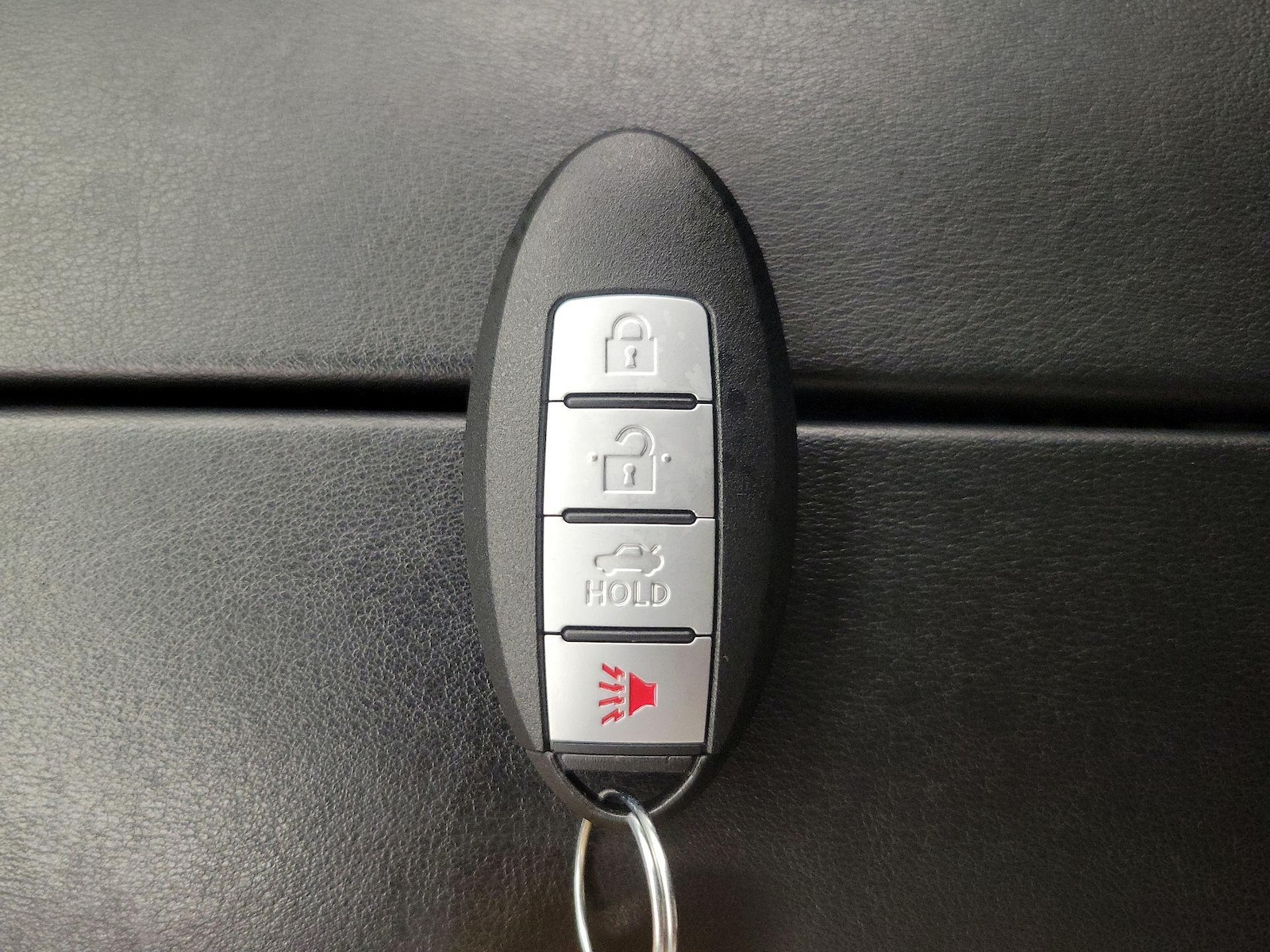 2025 Nissan Rogue SV - Photo 23