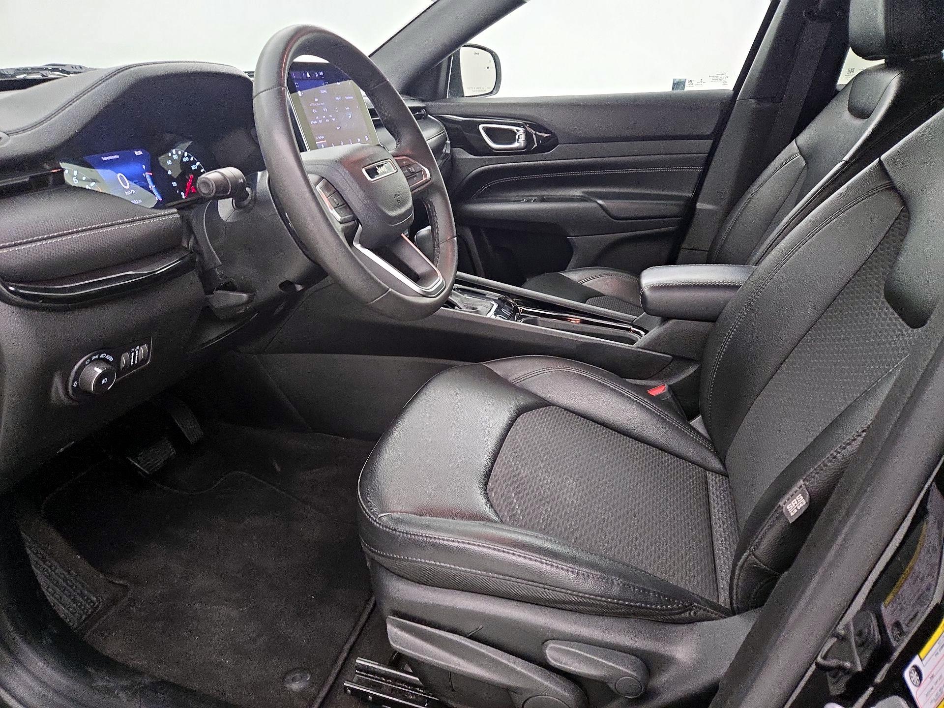 Thumbnail: 2022 Jeep Compass - 11