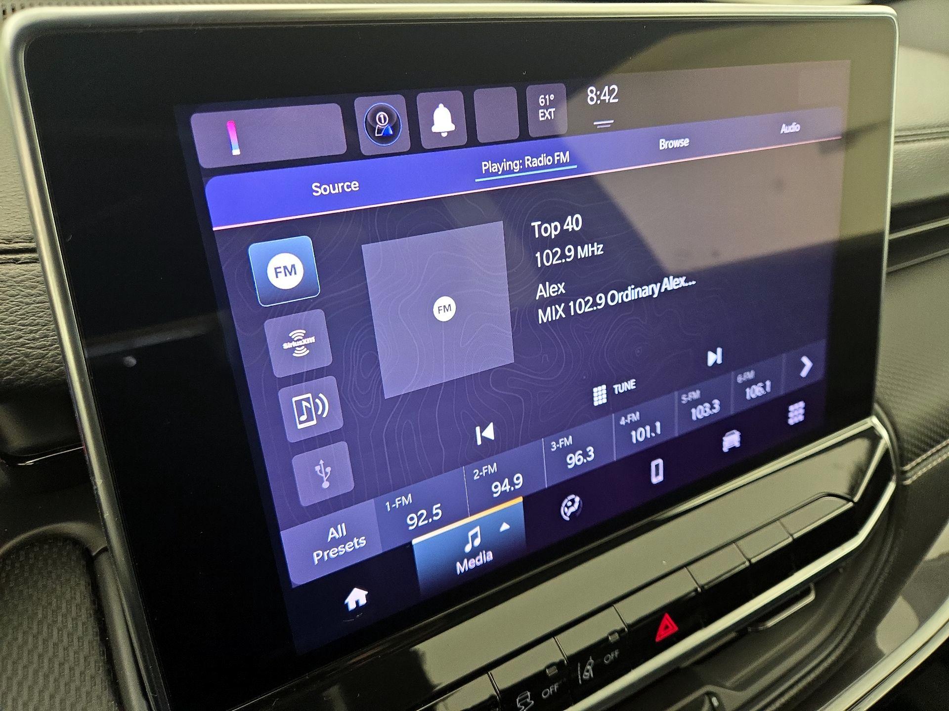 Thumbnail: 2022 Jeep Compass - 15