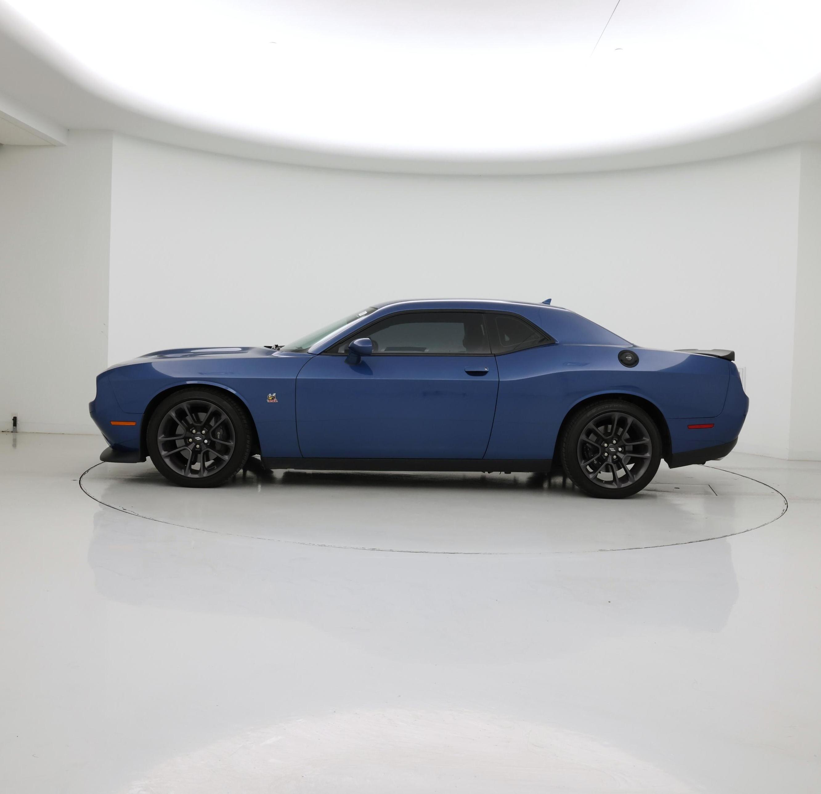 Thumbnail: 2022 Dodge Challenger - 3