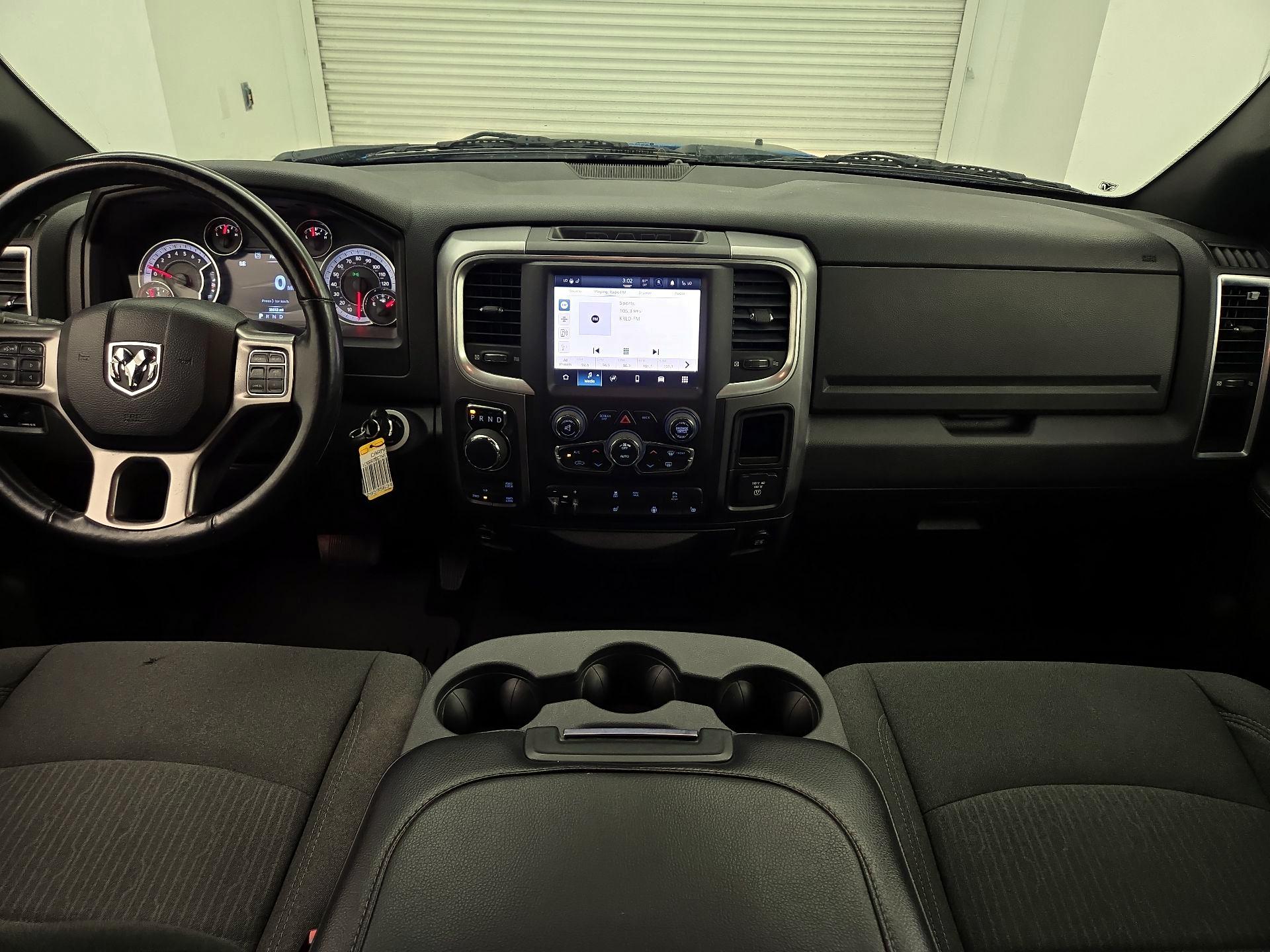 Thumbnail: 2022 RAM 1500 Classic - 9