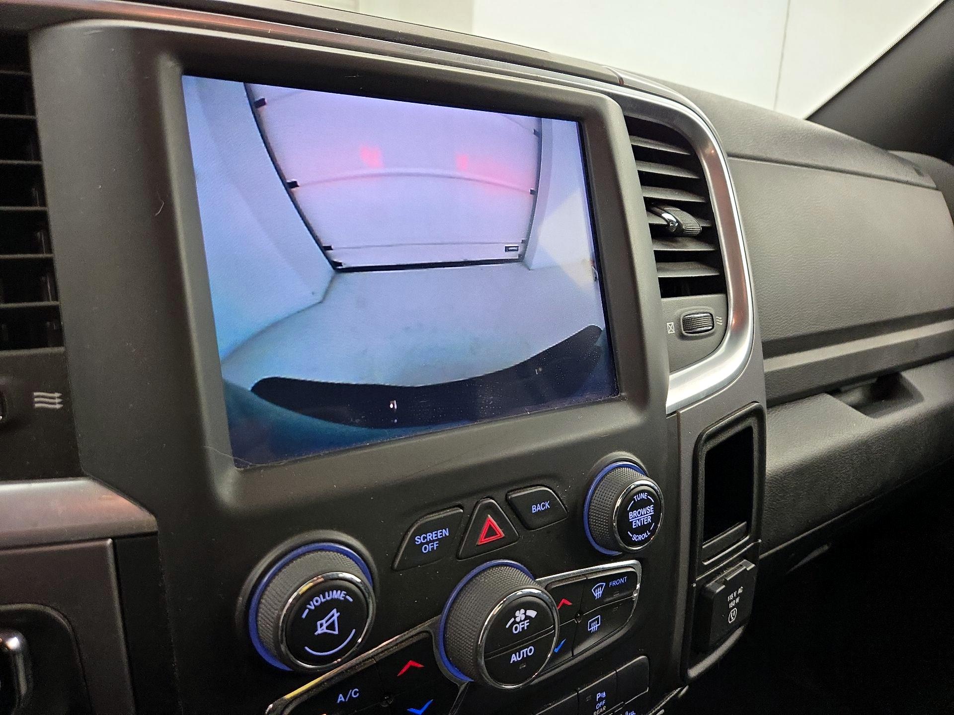 Thumbnail: 2022 RAM 1500 Classic - 14