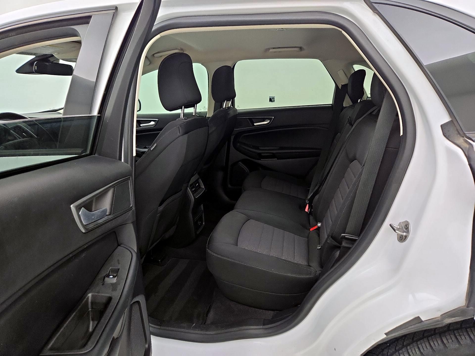 Thumbnail: 2021 Ford Edge - 19