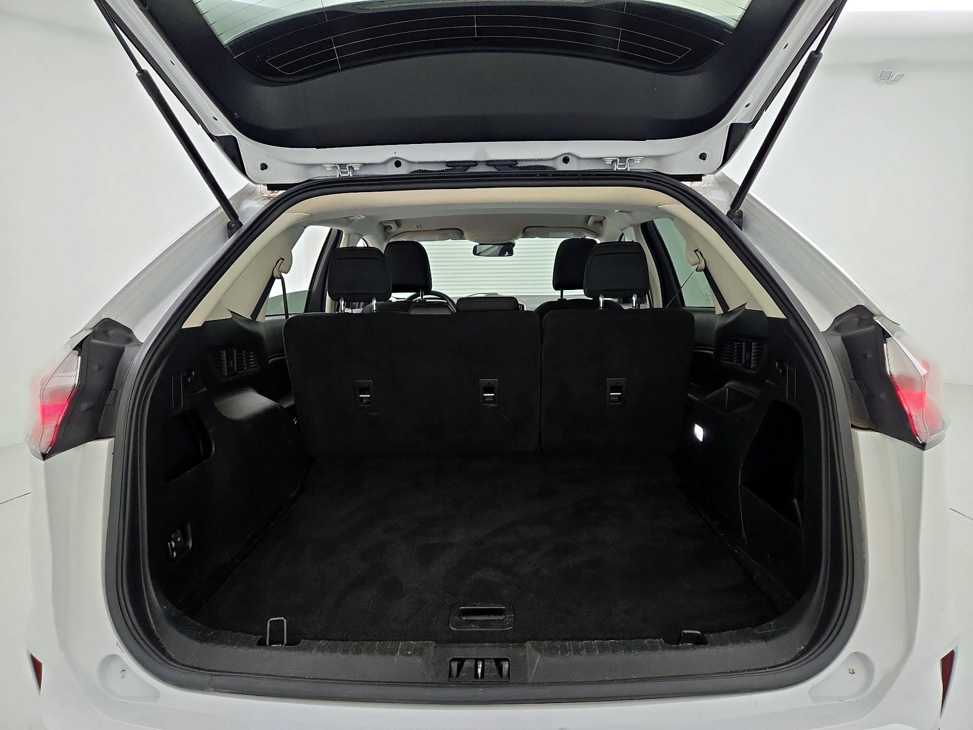 Thumbnail: 2021 Ford Edge - 20