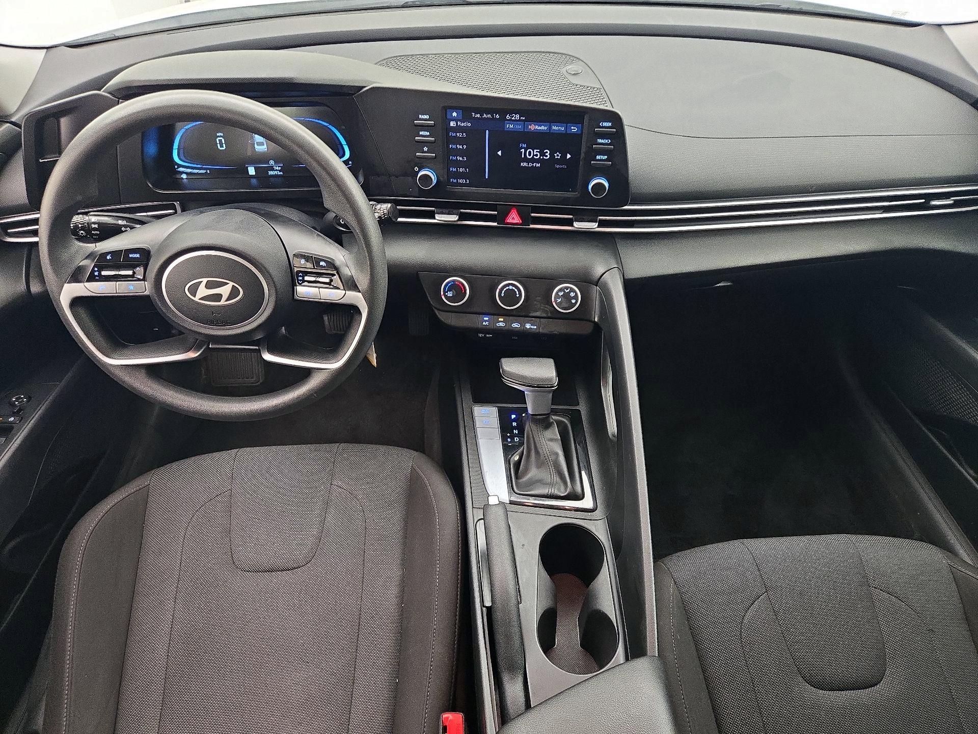 Thumbnail: 2024 Hyundai Elantra - 9