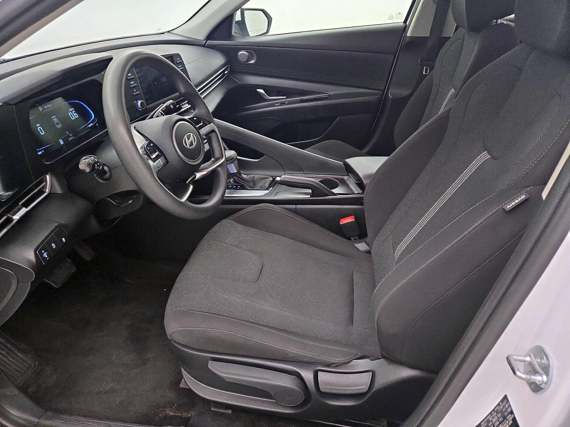 Thumbnail: 2024 Hyundai Elantra - 11