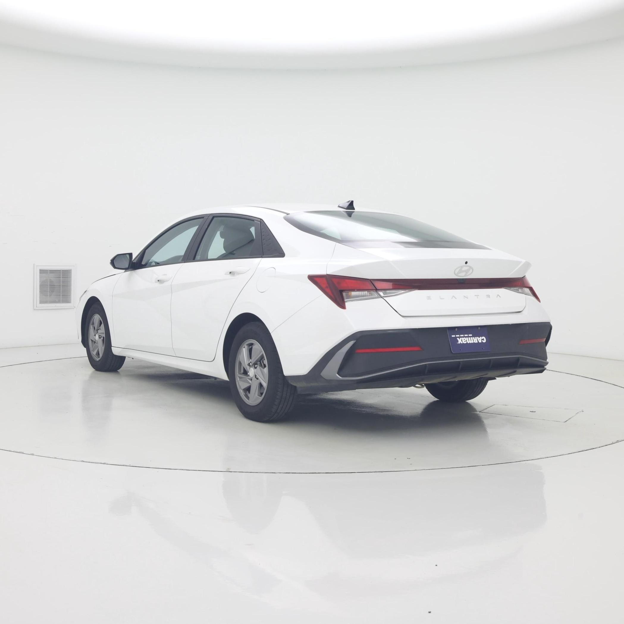 Thumbnail: 2024 Hyundai Elantra - 2