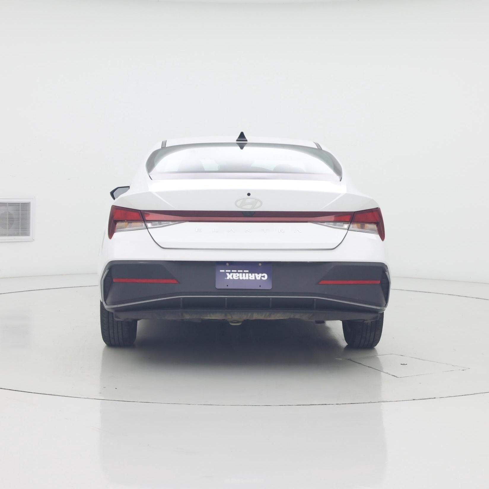 Thumbnail: 2024 Hyundai Elantra - 6