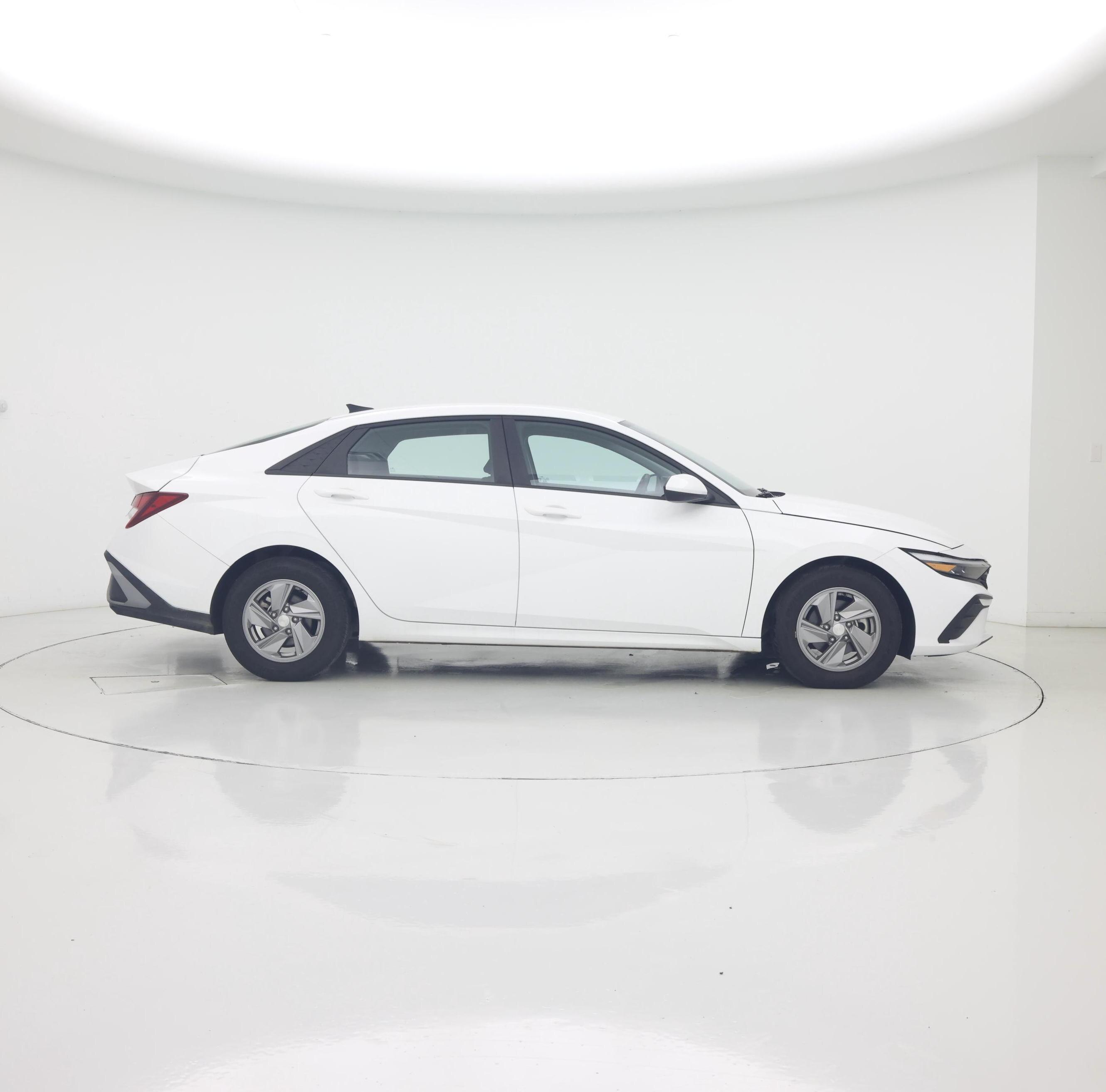 Thumbnail: 2024 Hyundai Elantra - 7
