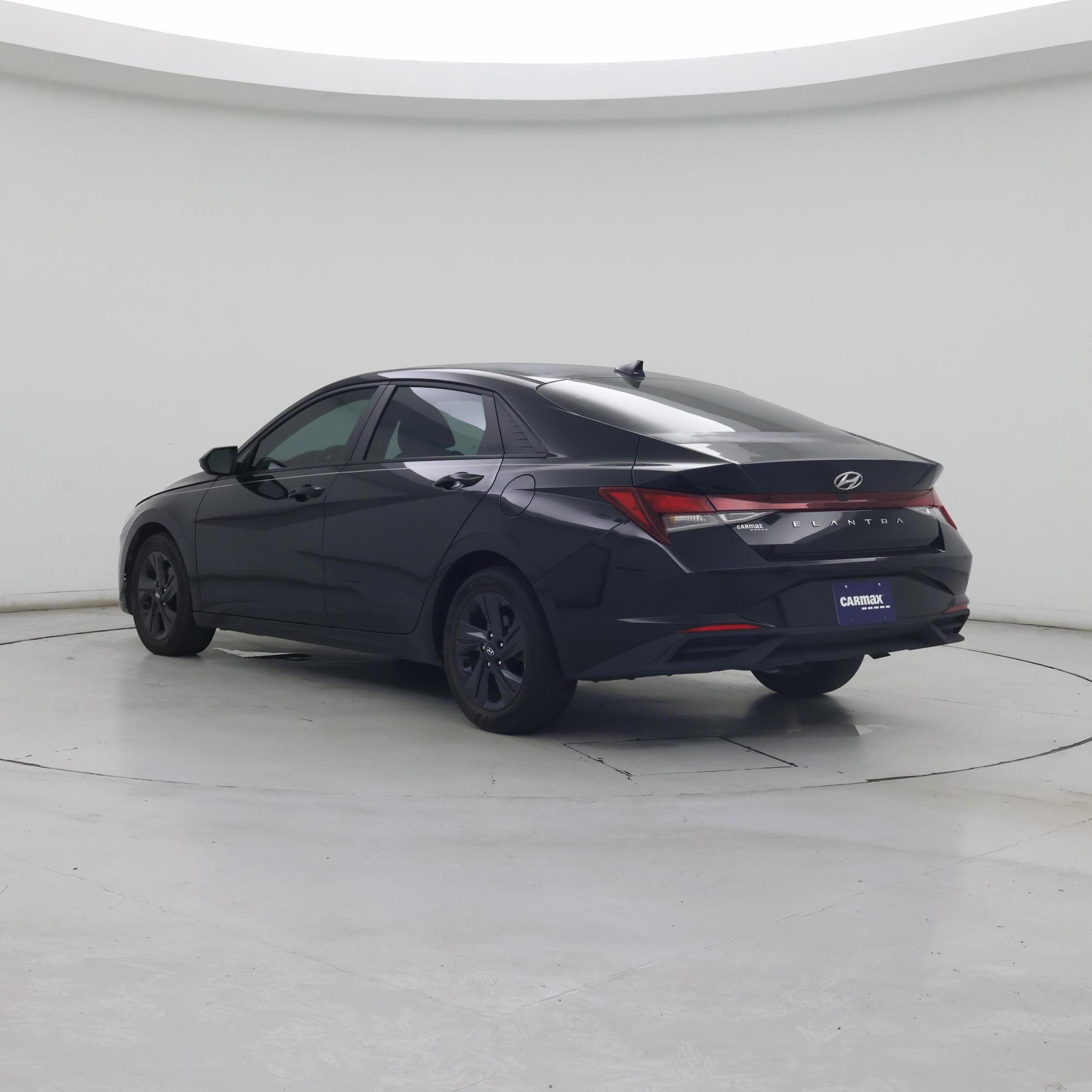 Thumbnail: 2022 Hyundai Elantra - 2