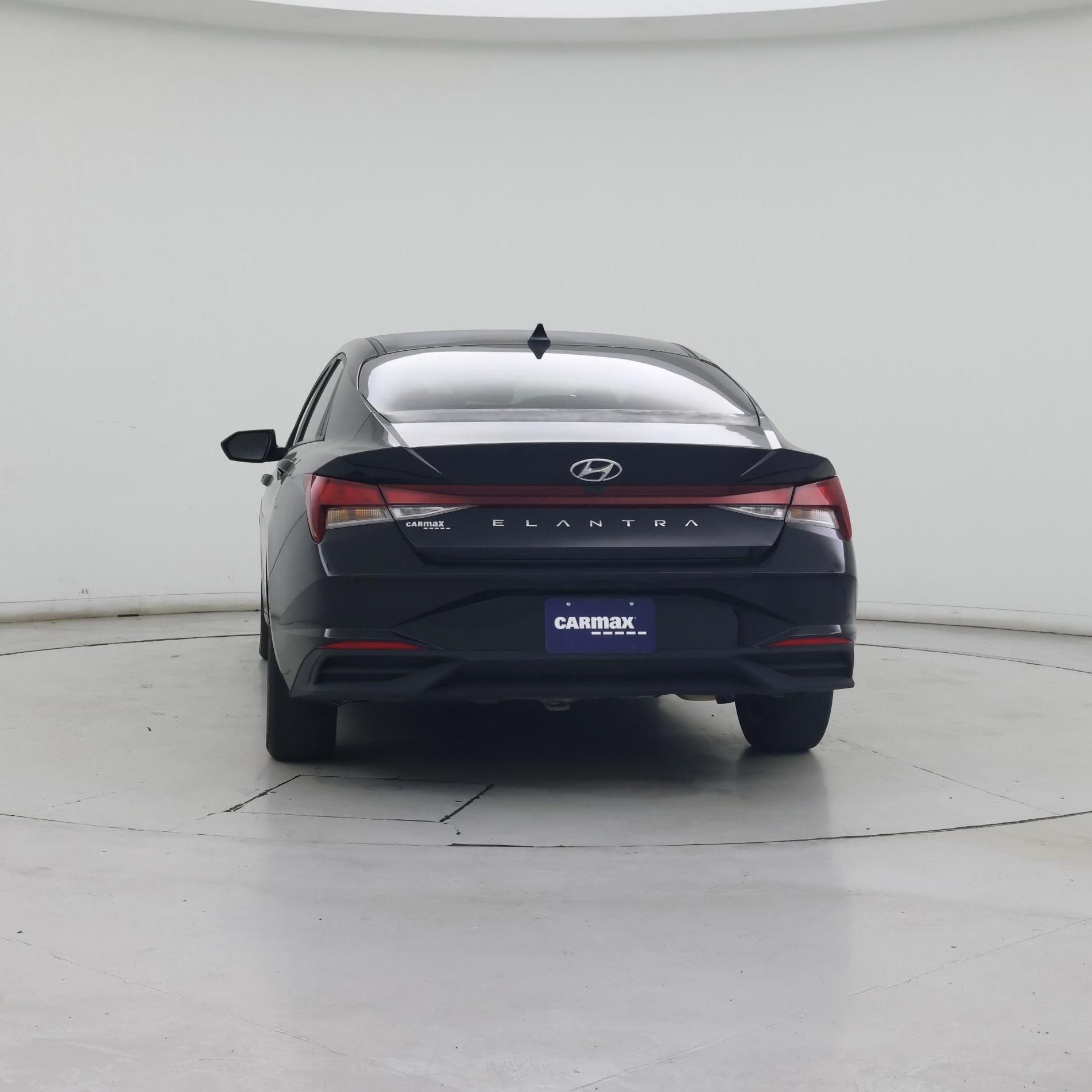 Thumbnail: 2022 Hyundai Elantra - 6