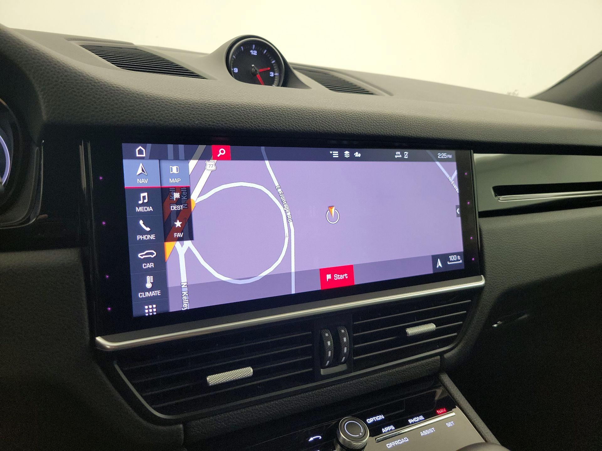 Thumbnail: 2020 Porsche Cayenne - 14