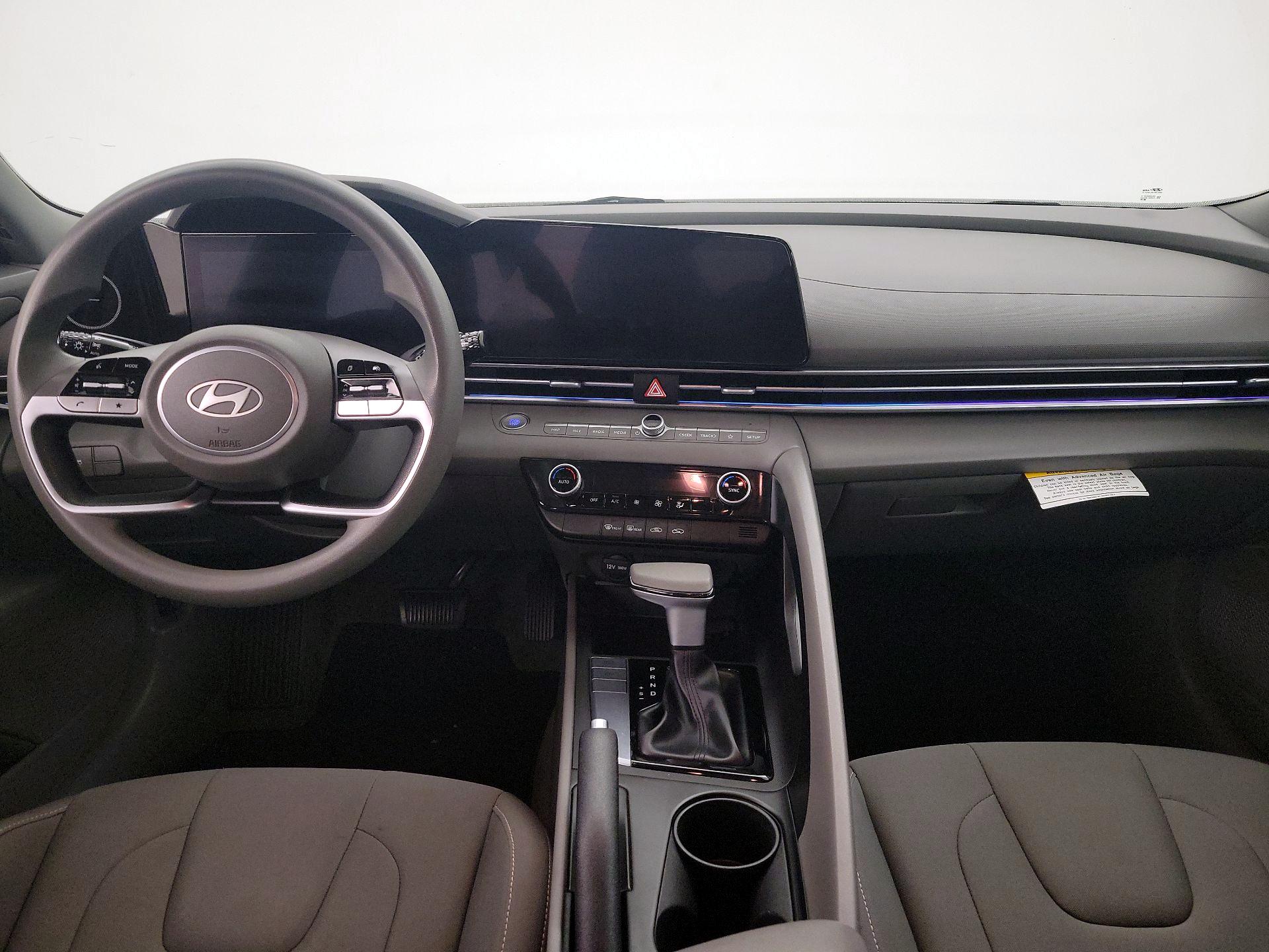 Thumbnail: 2024 Hyundai Elantra - 9