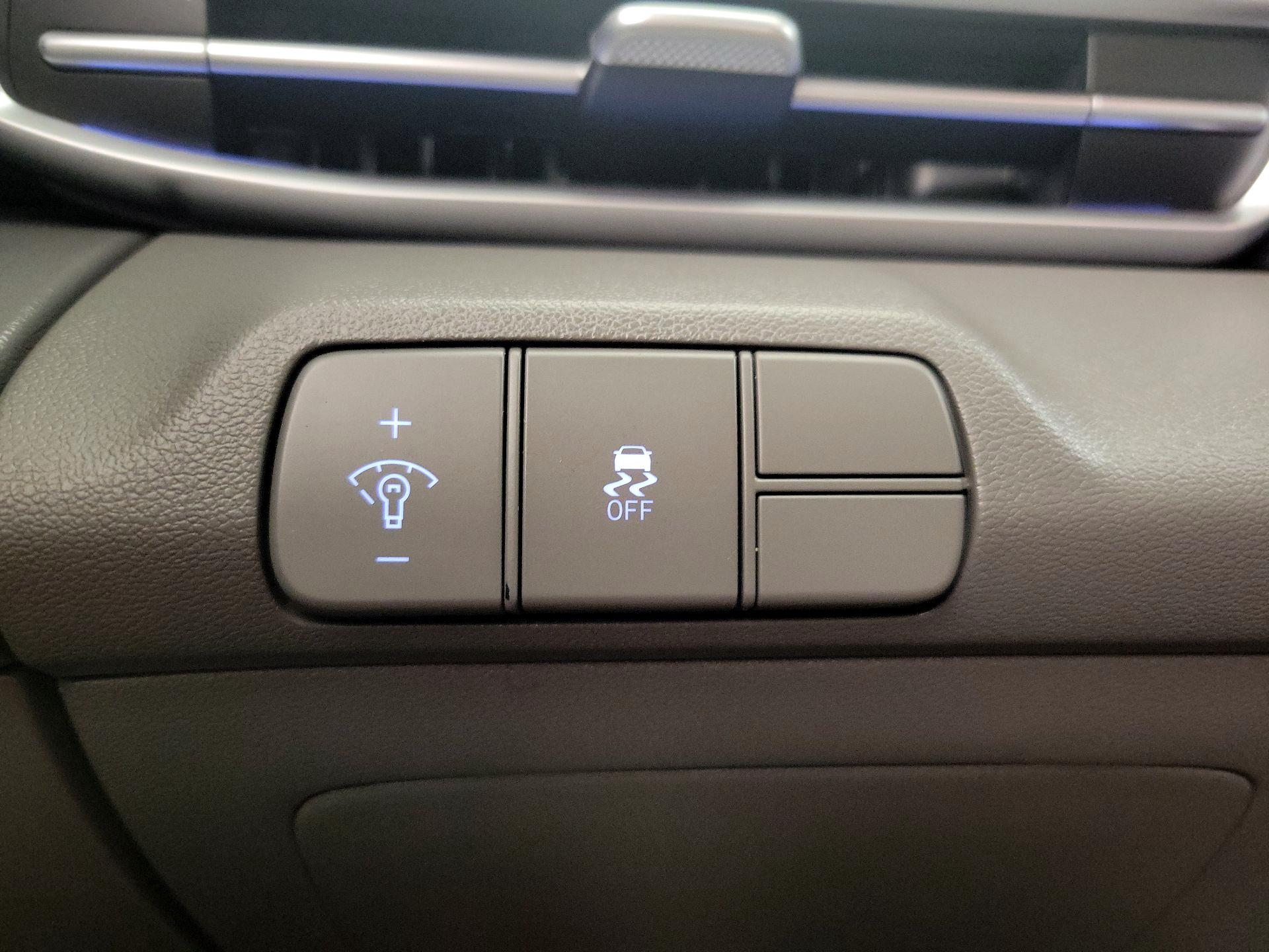 Thumbnail: 2024 Hyundai Elantra - 13