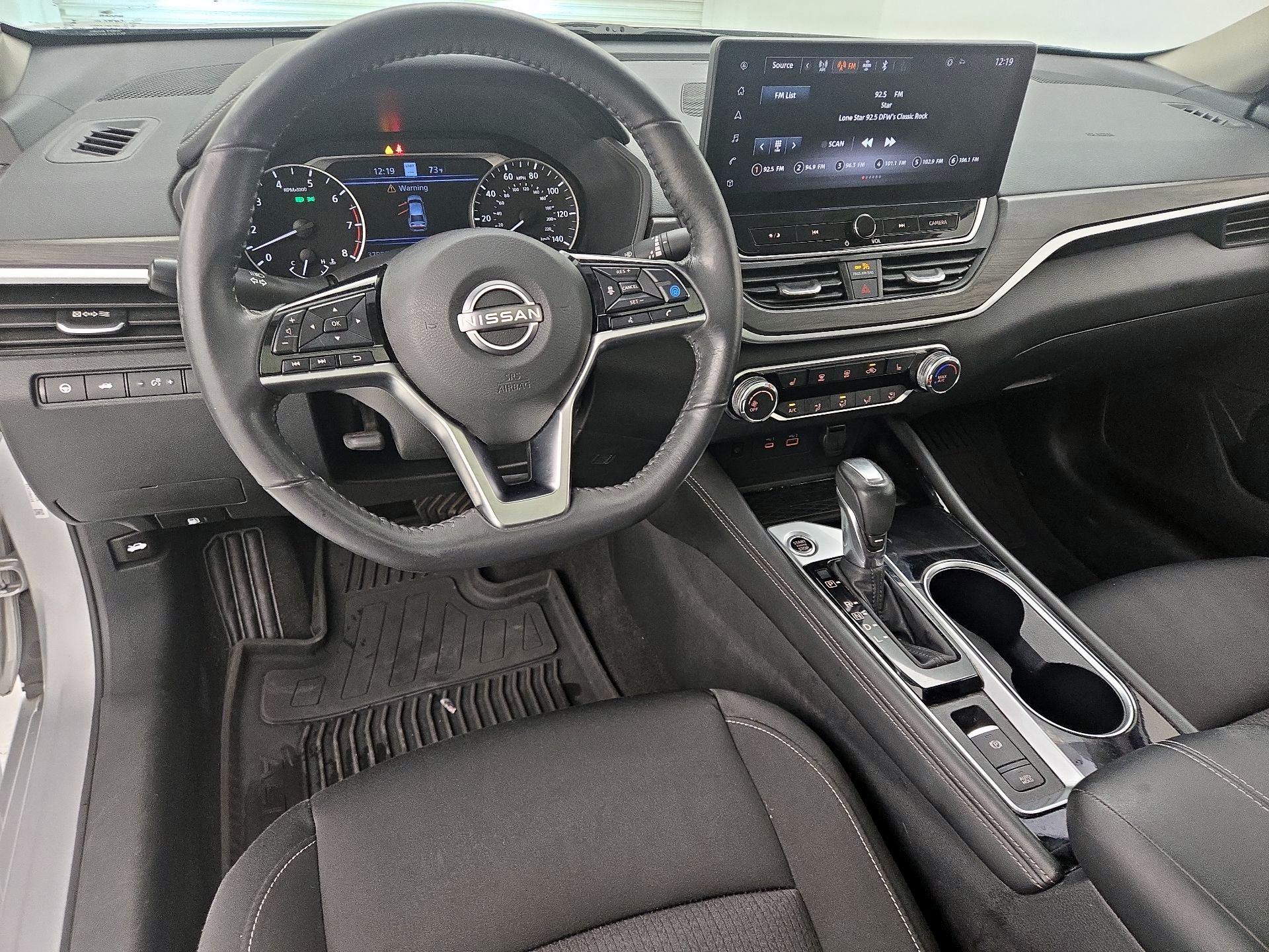Thumbnail: 2023 Nissan Altima - 9