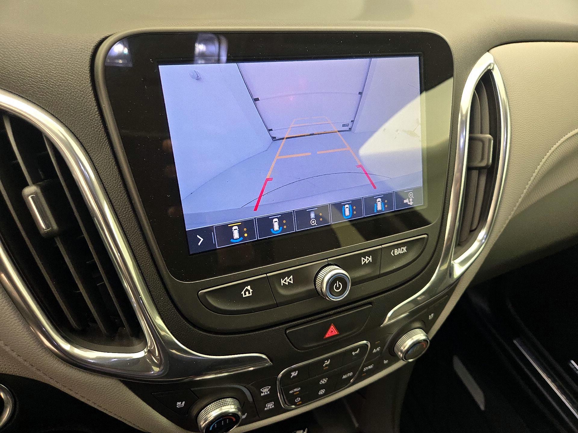 Thumbnail: 2021 Chevrolet Equinox - 14
