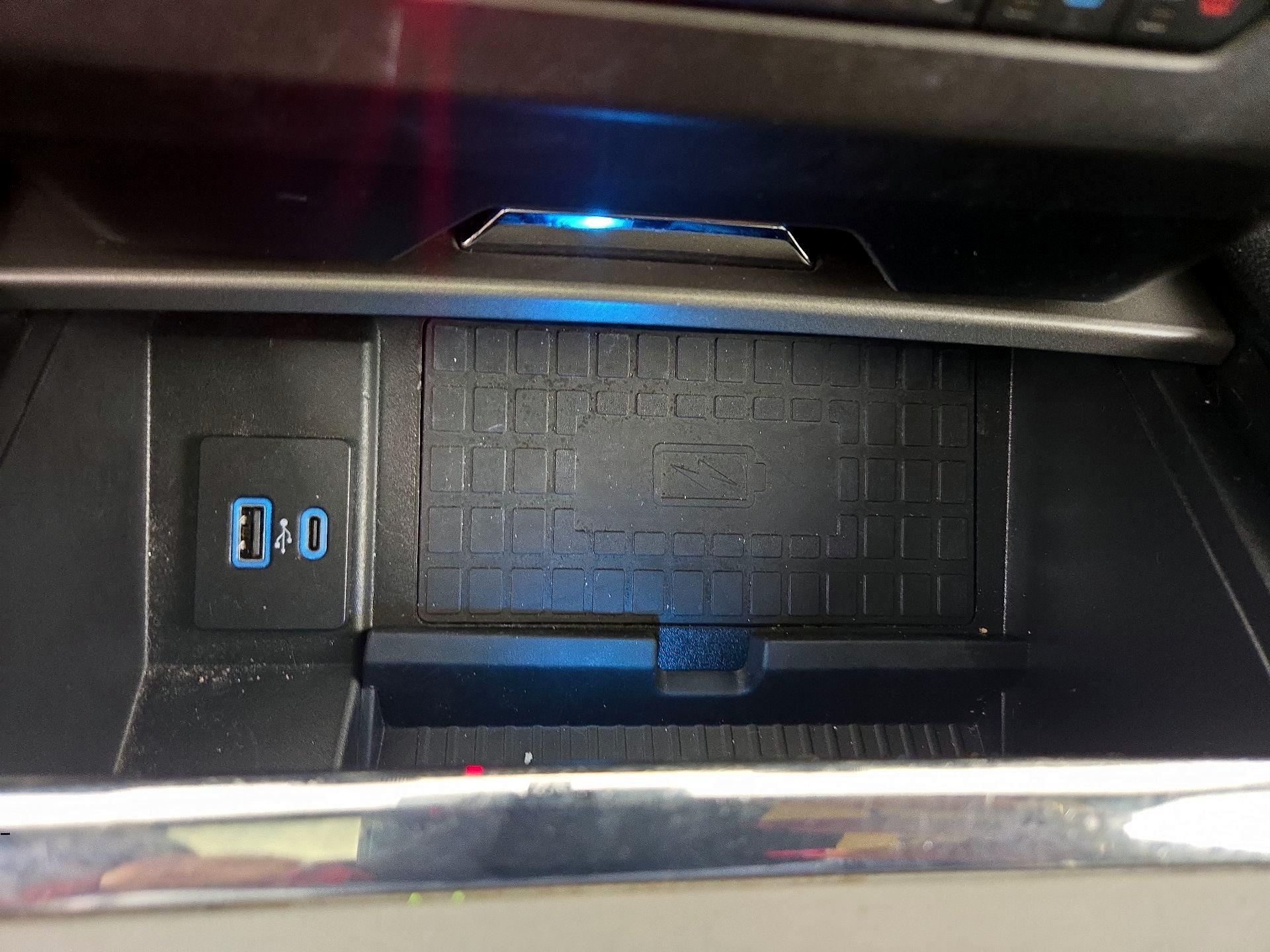 Thumbnail: 2021 Ford Expedition - 19