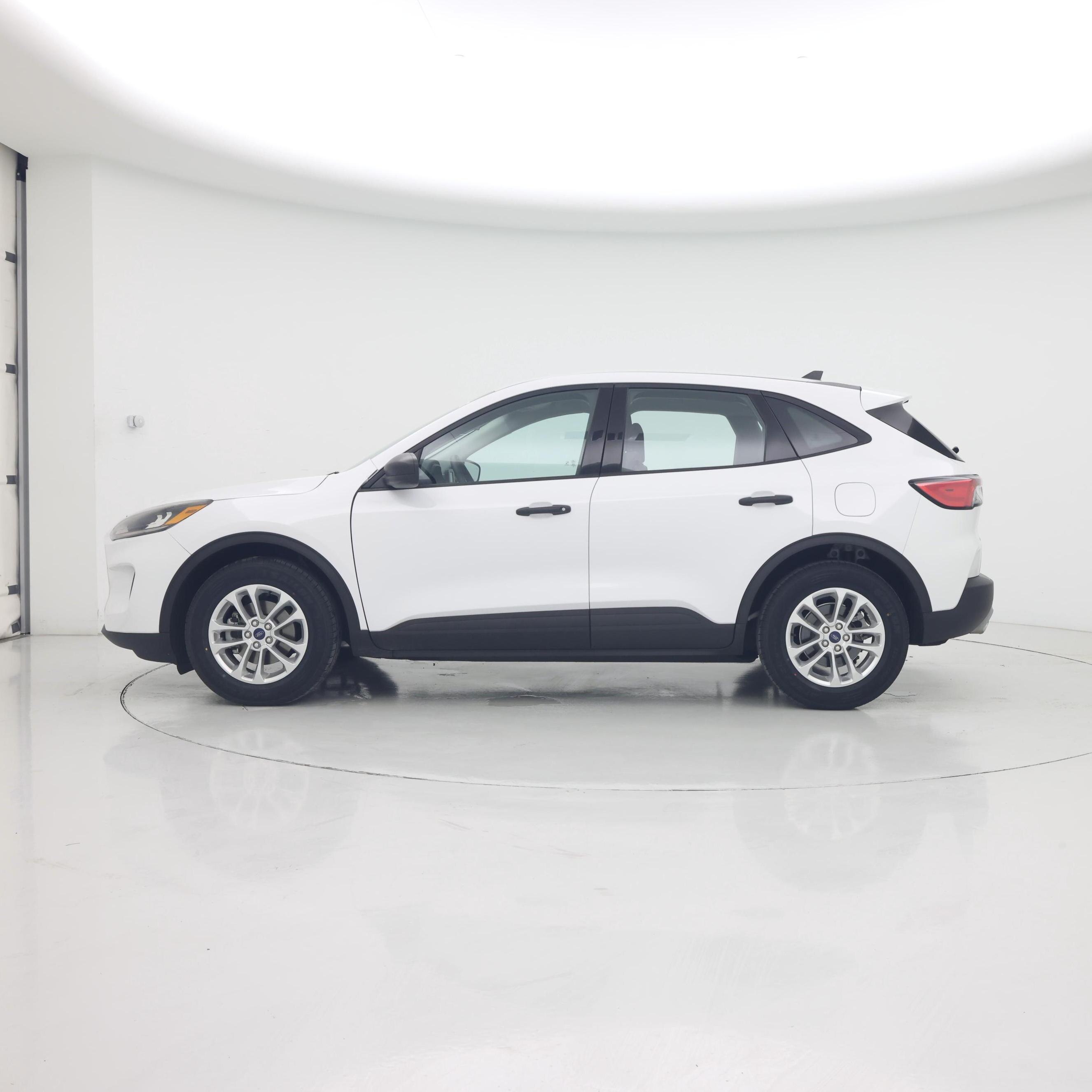 Thumbnail: 2022 Ford Escape - 3