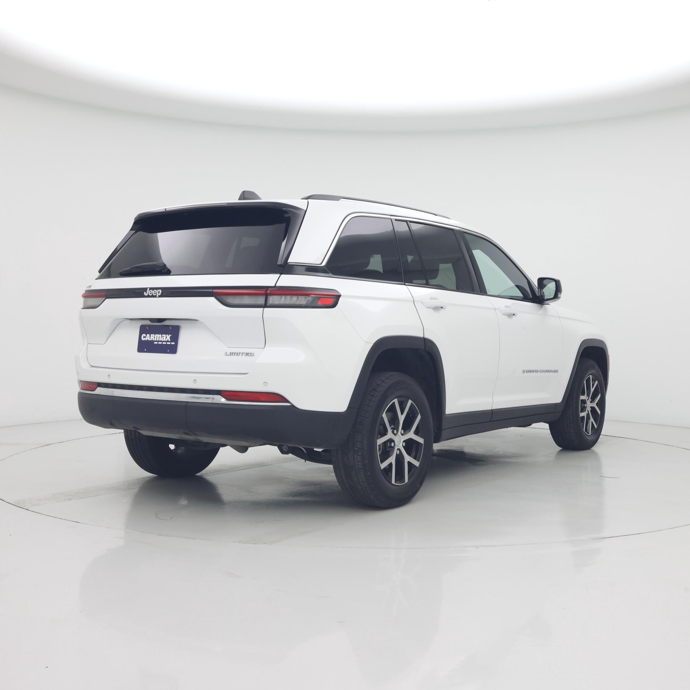 Thumbnail: 2023 Jeep Grand Cherokee - 8
