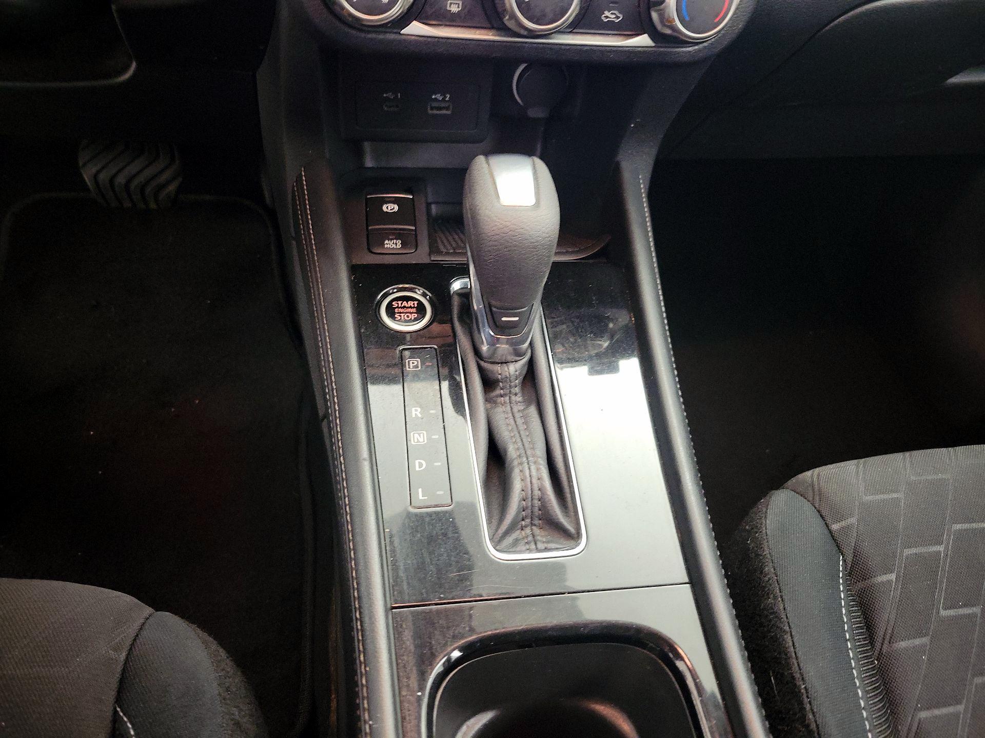 Thumbnail: 2023 Nissan Kicks - 17