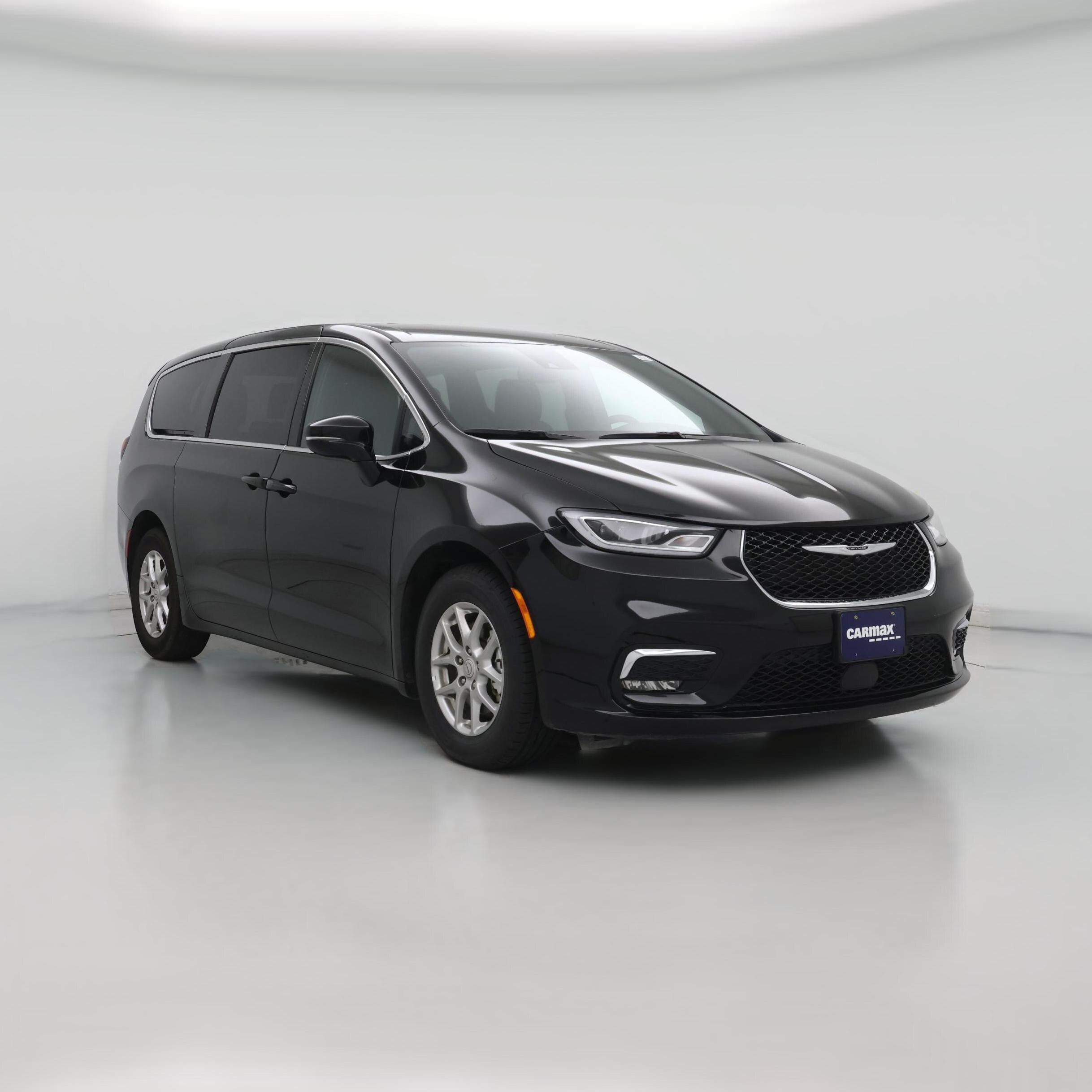 Thumbnail: 2025 Chrysler Pacifica - 1