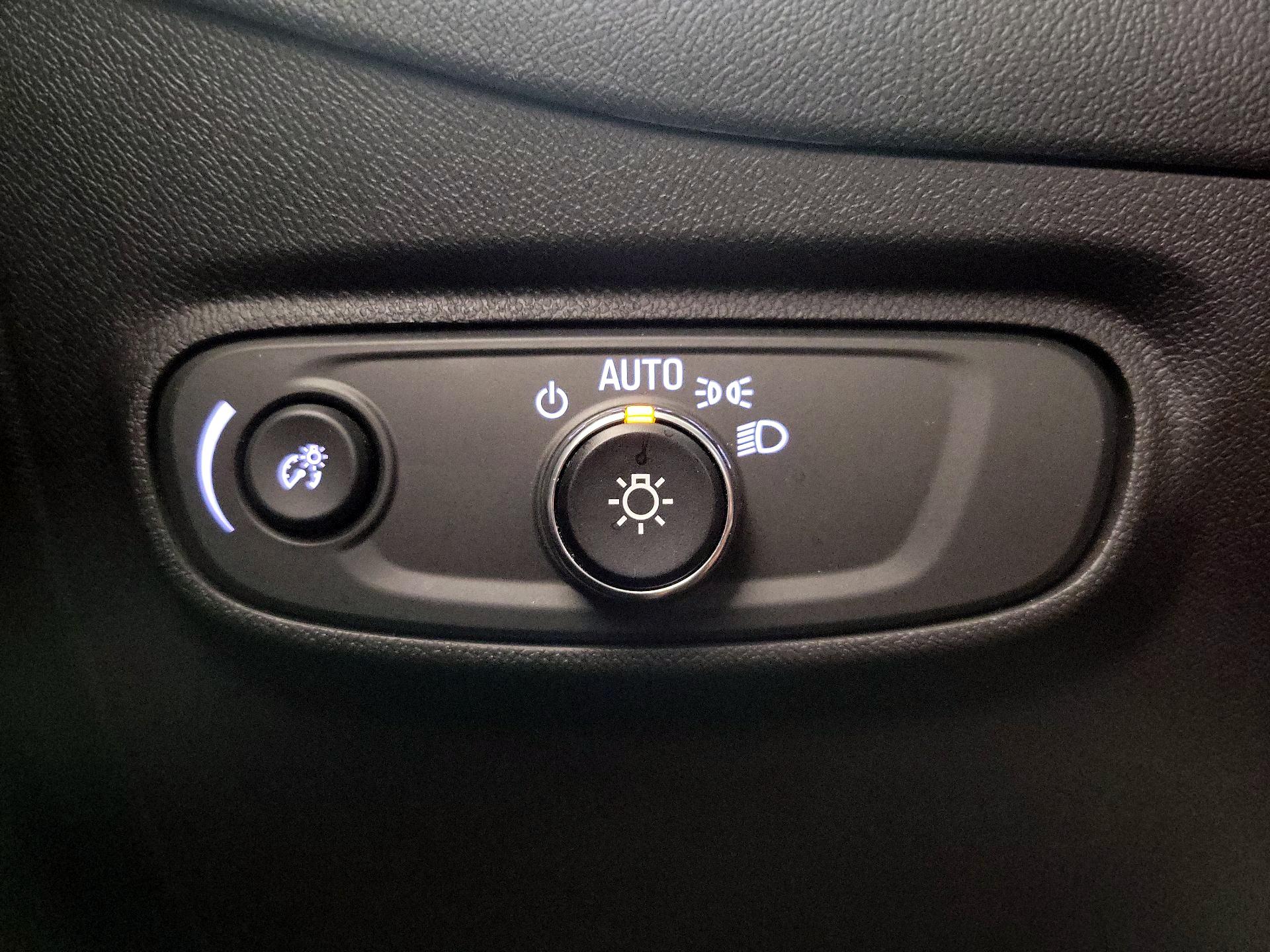 Thumbnail: 2023 Chevrolet Equinox - 13