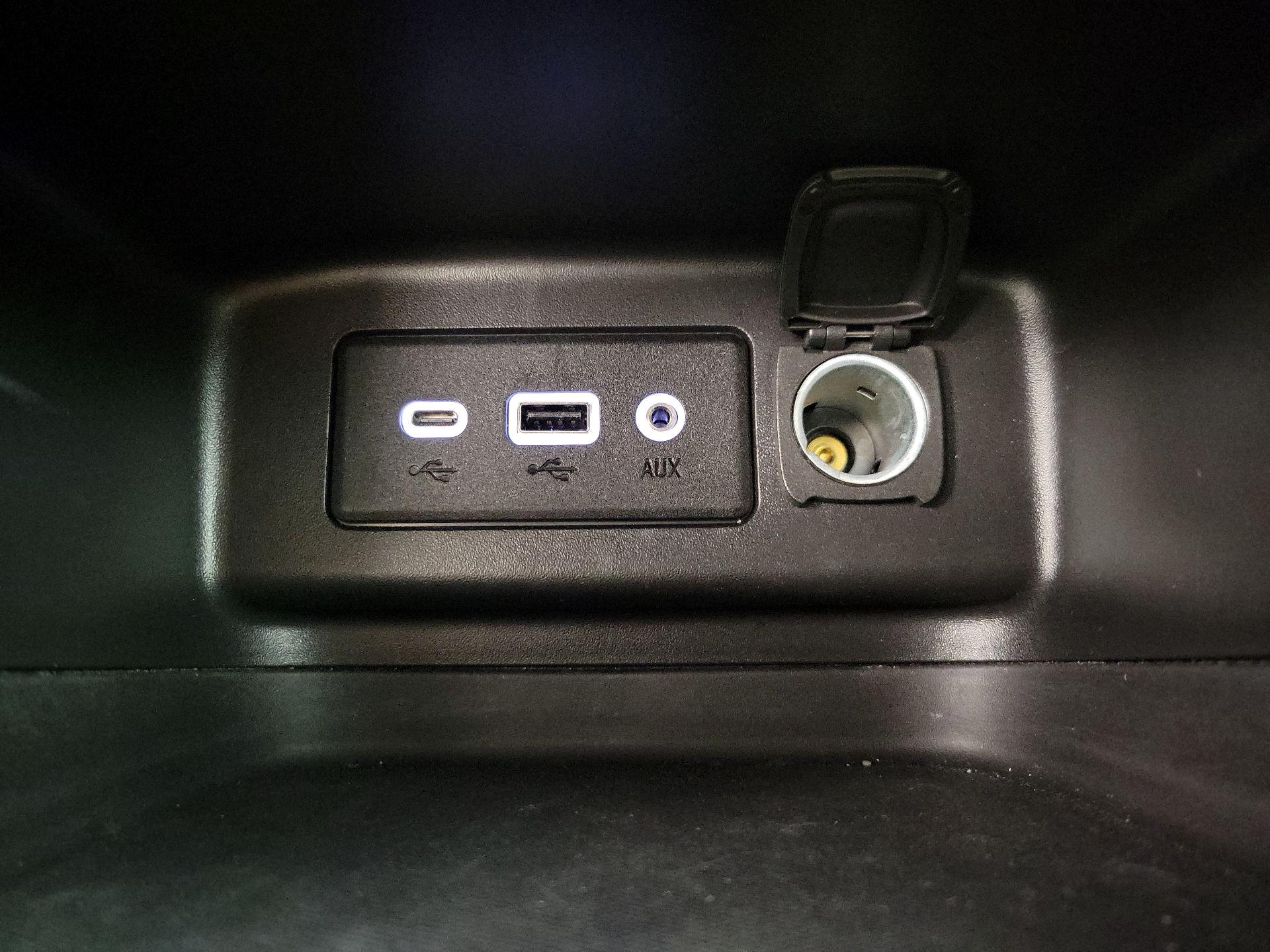 Thumbnail: 2023 Chevrolet Equinox - 18