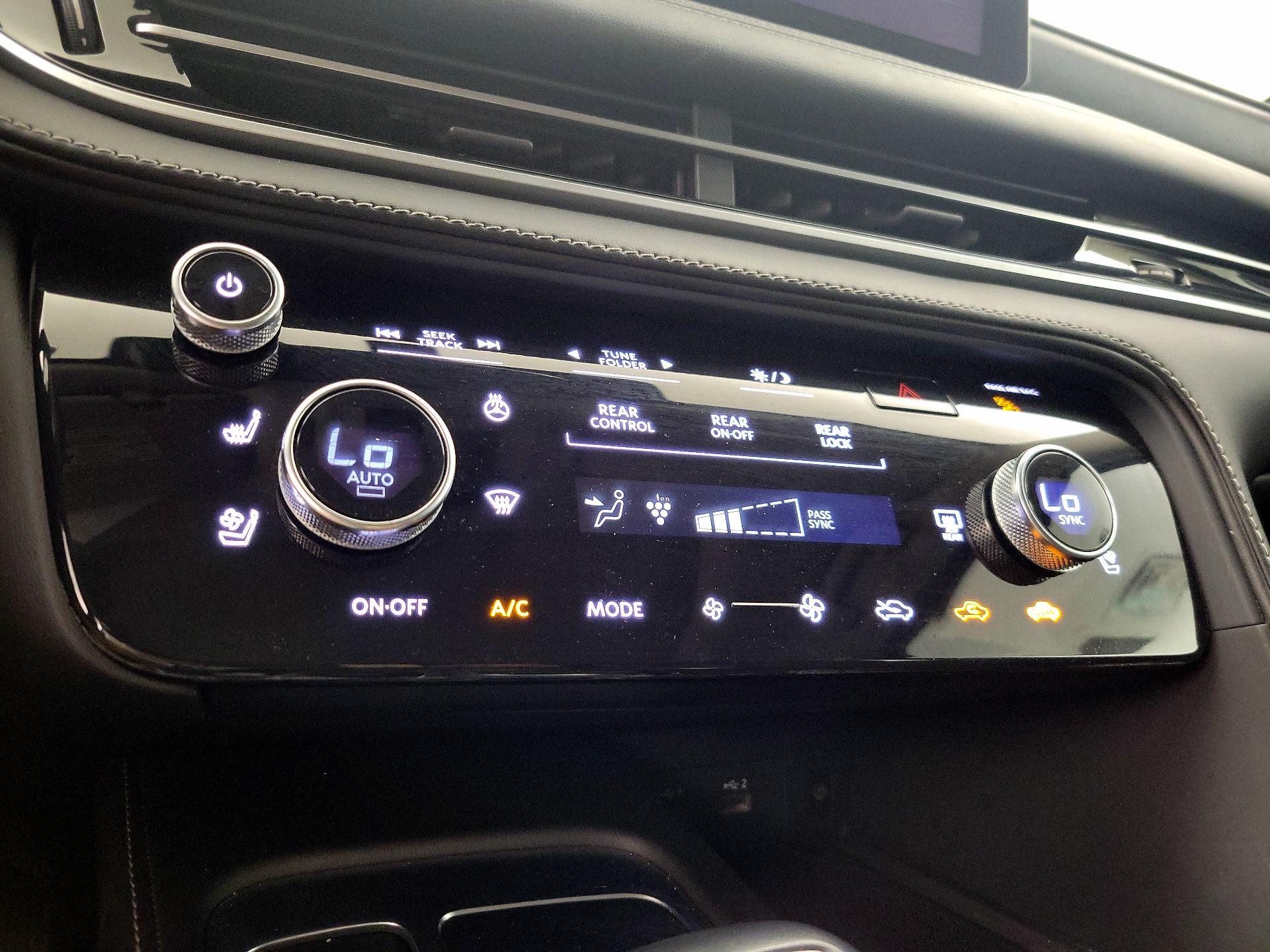 Thumbnail: 2023 INFINITI QX60 - 16