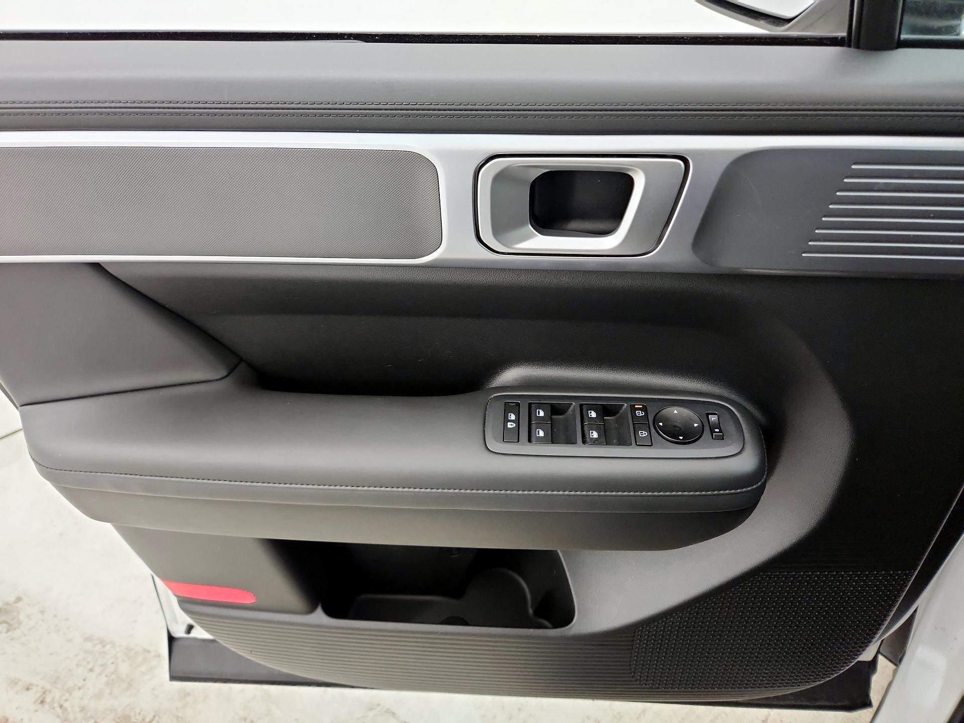 Thumbnail: 2024 Hyundai Santa Fe - 12