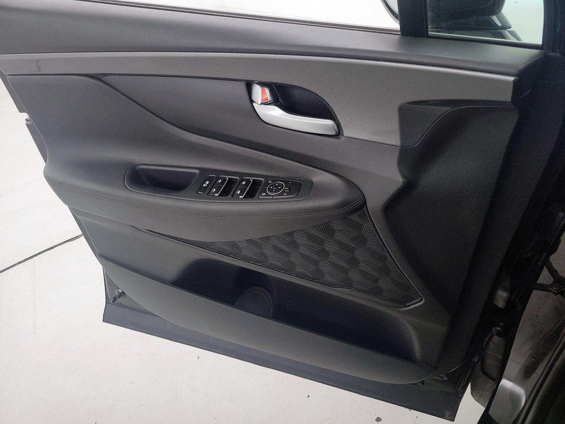 Thumbnail: 2023 Hyundai Santa Fe - 12