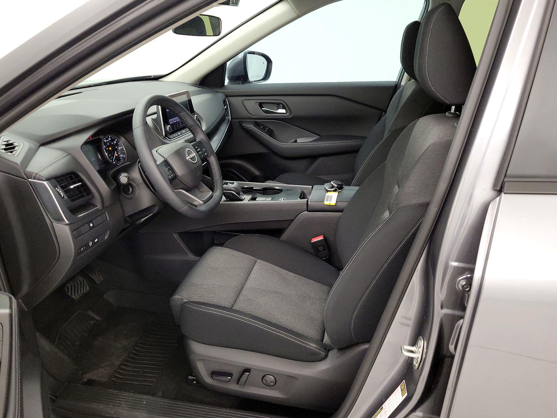 Thumbnail: 2025 Nissan Rogue - 11