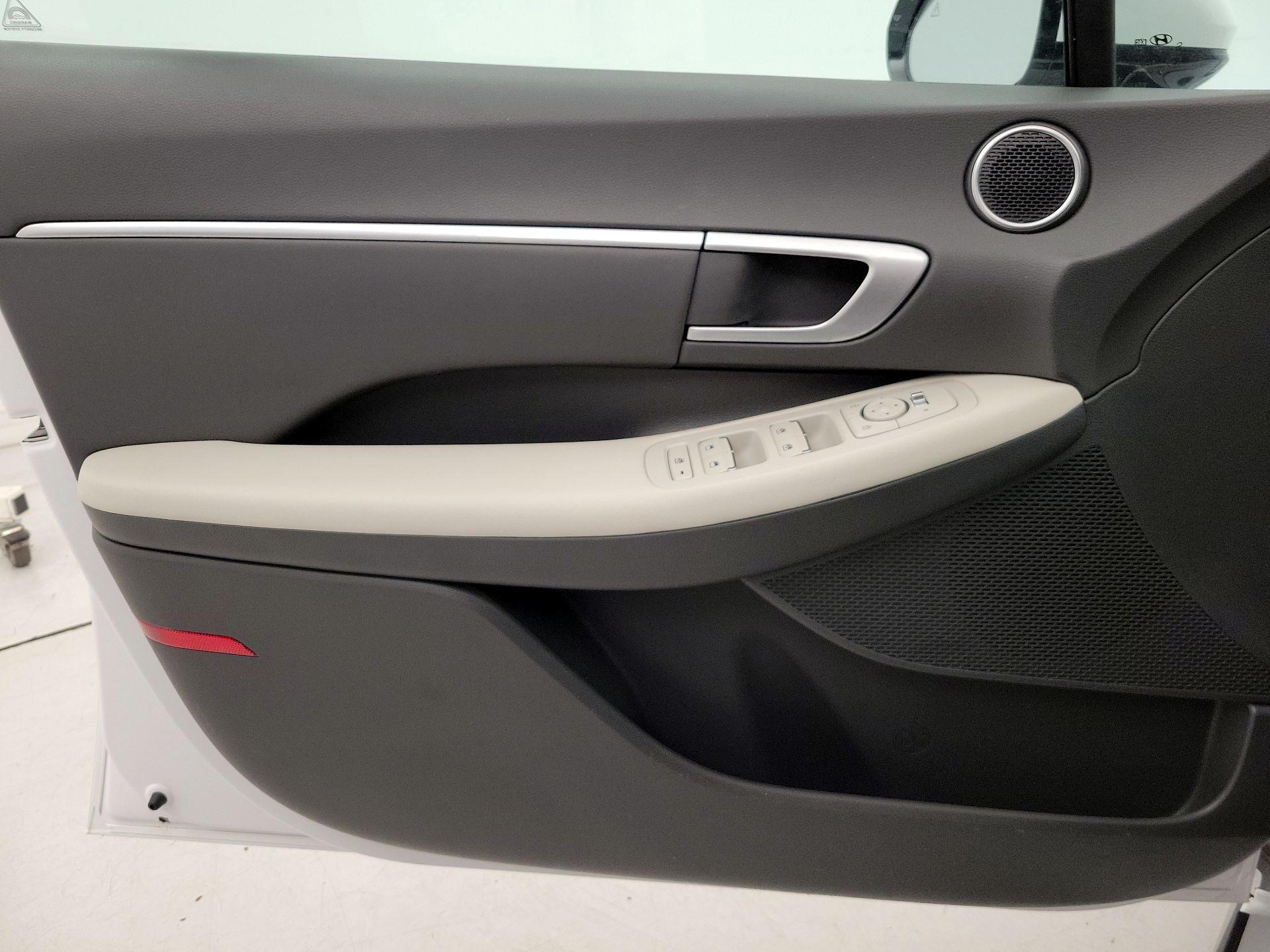 Thumbnail: 2024 Hyundai Sonata - 12