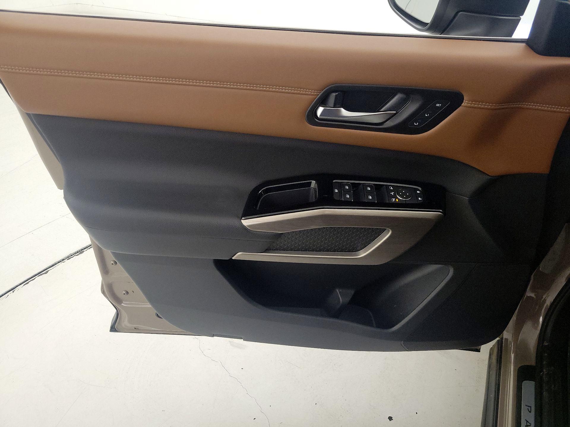 Thumbnail: 2023 Nissan Pathfinder - 12