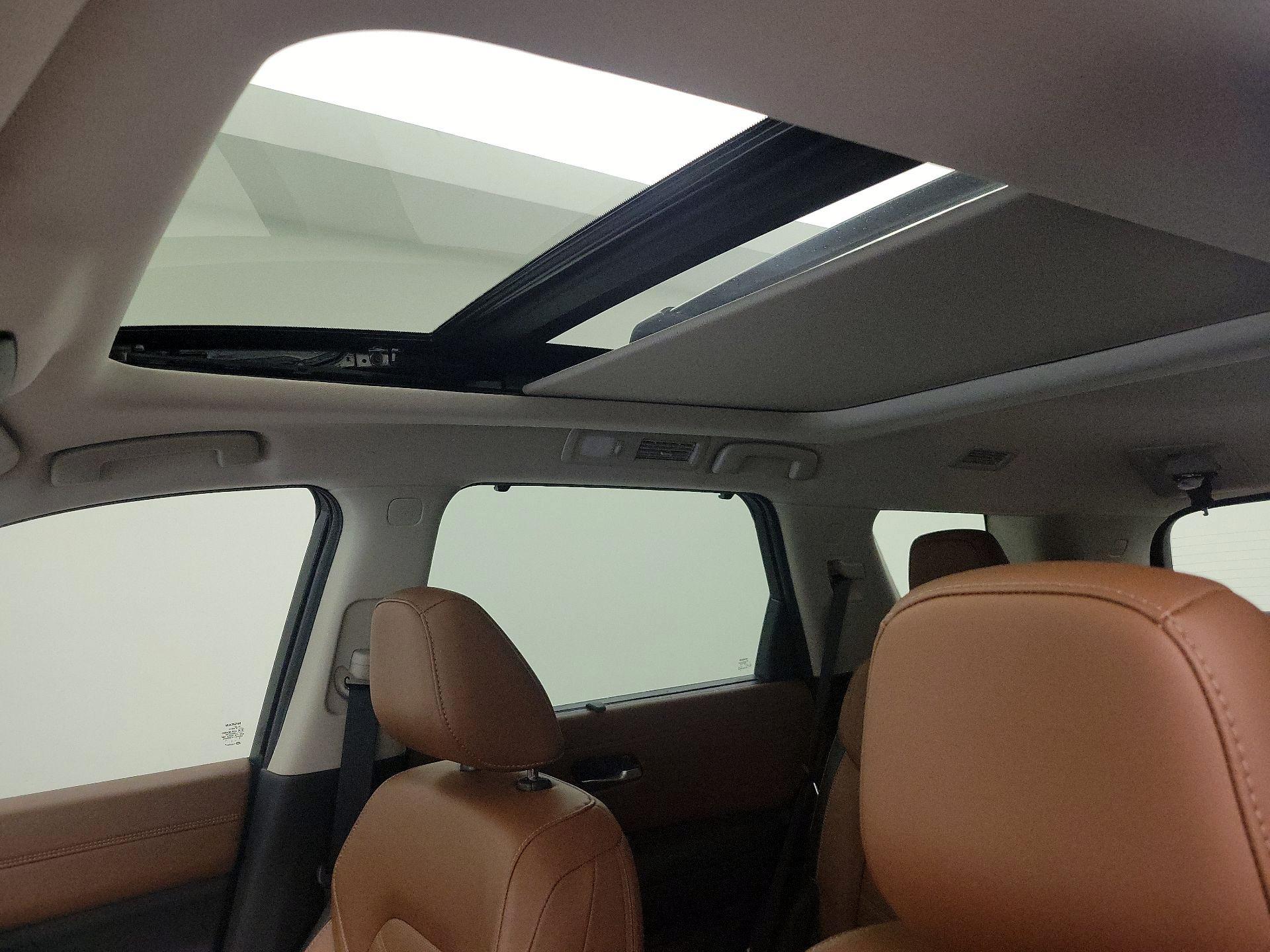 Thumbnail: 2023 Nissan Pathfinder - 18