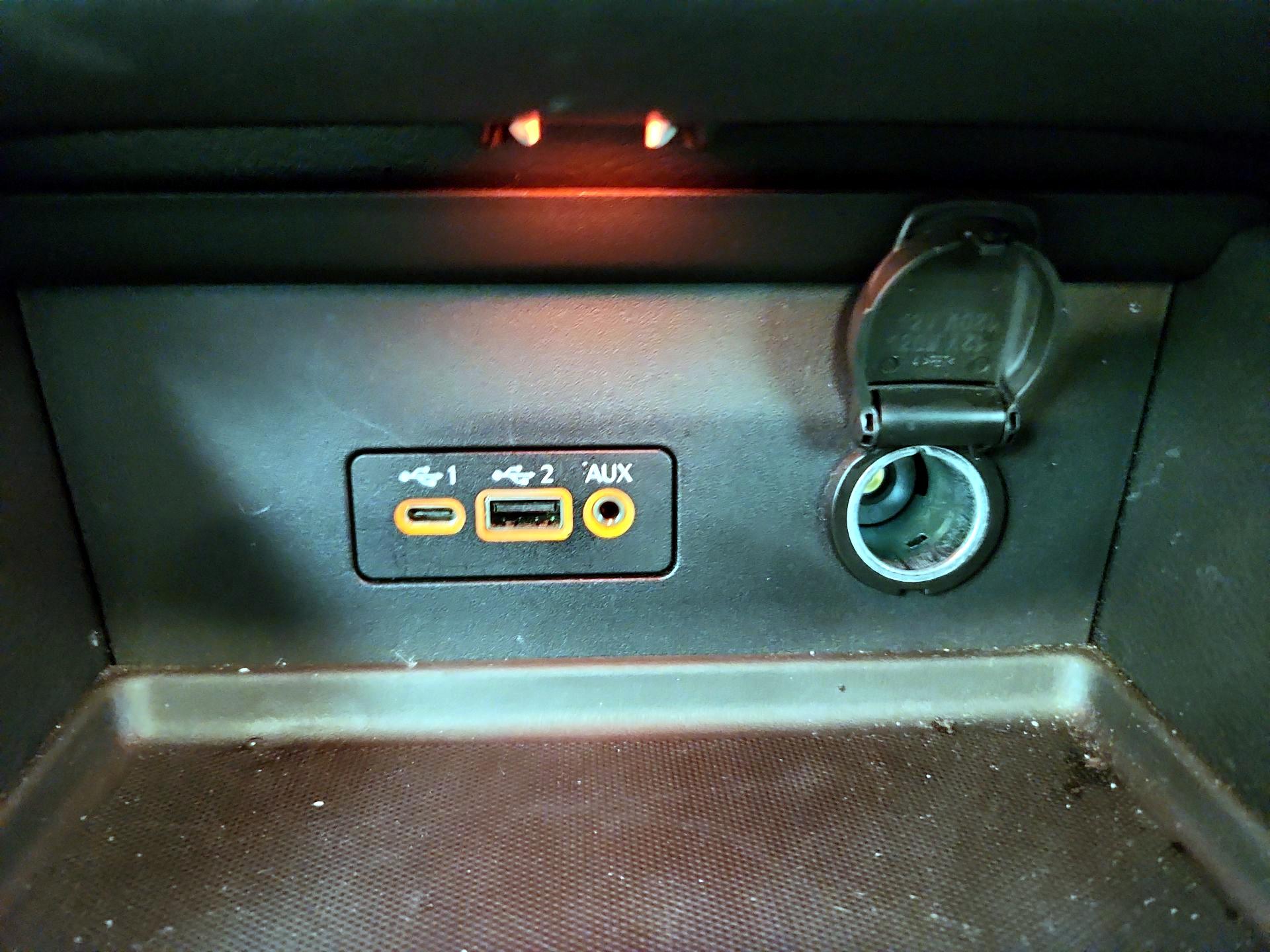 Thumbnail: 2023 Nissan Sentra - 18