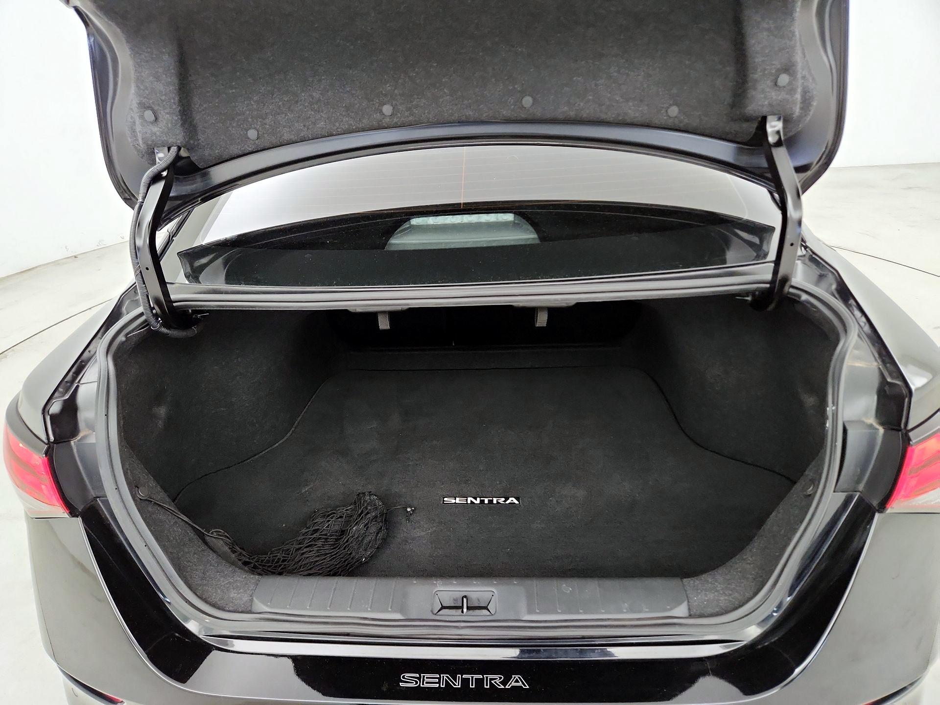 Thumbnail: 2023 Nissan Sentra - 20